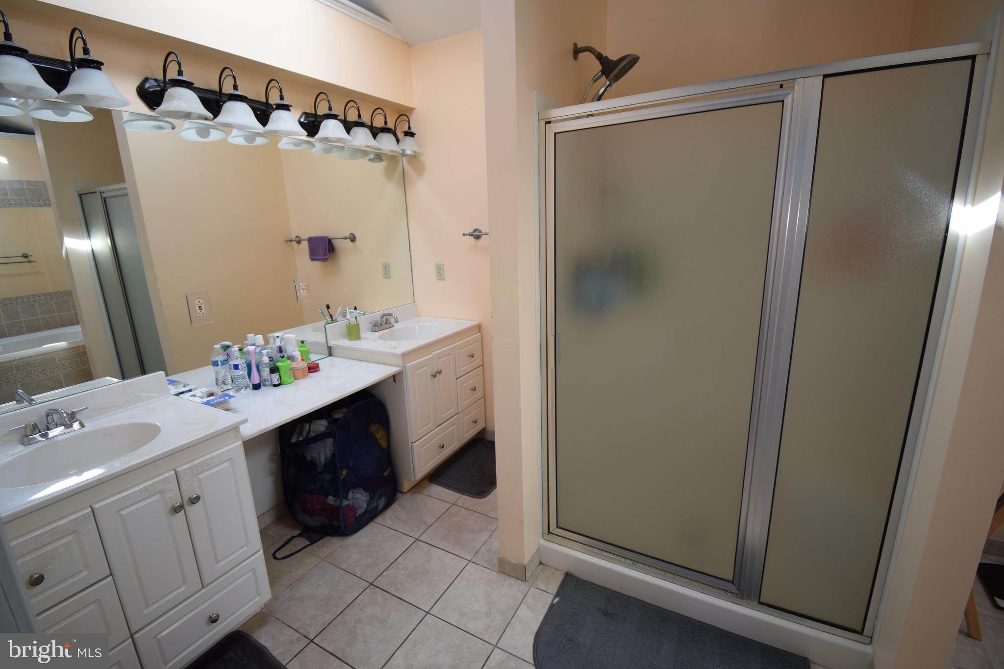 FORT WASHINGTON - Residential