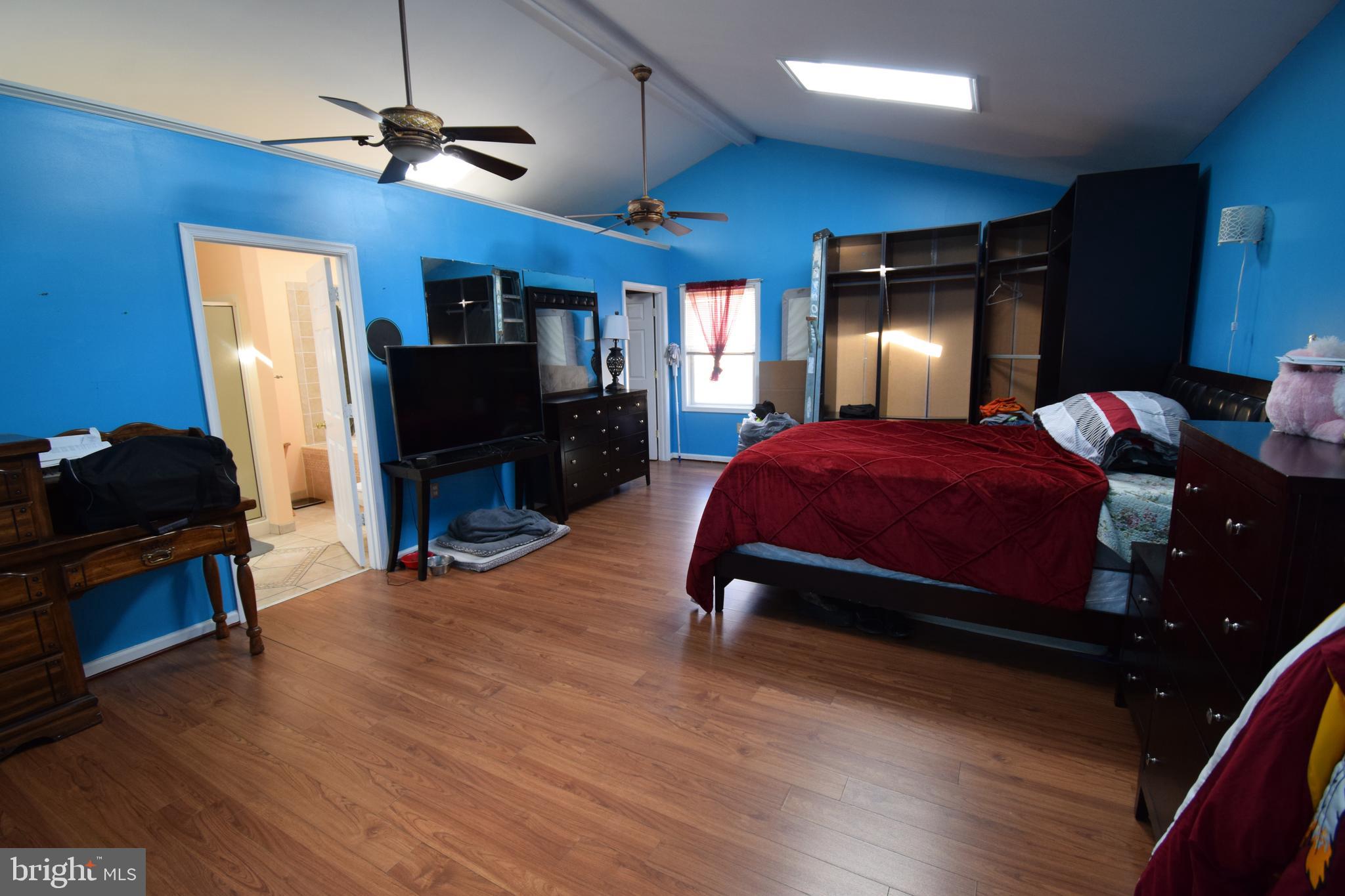 FORT WASHINGTON - Residential