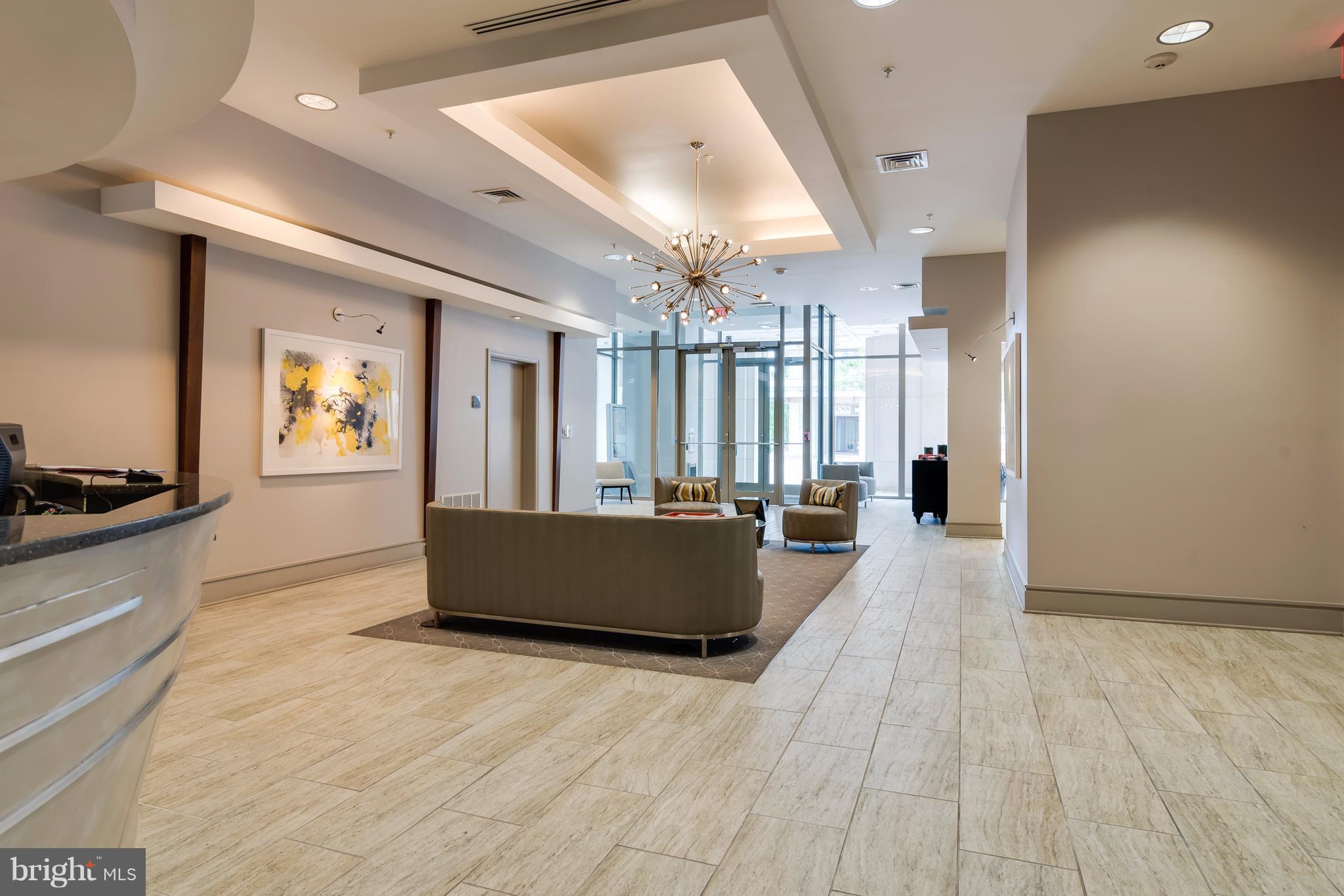 ECLIPSE ON CENTER PARK - Residential Lease