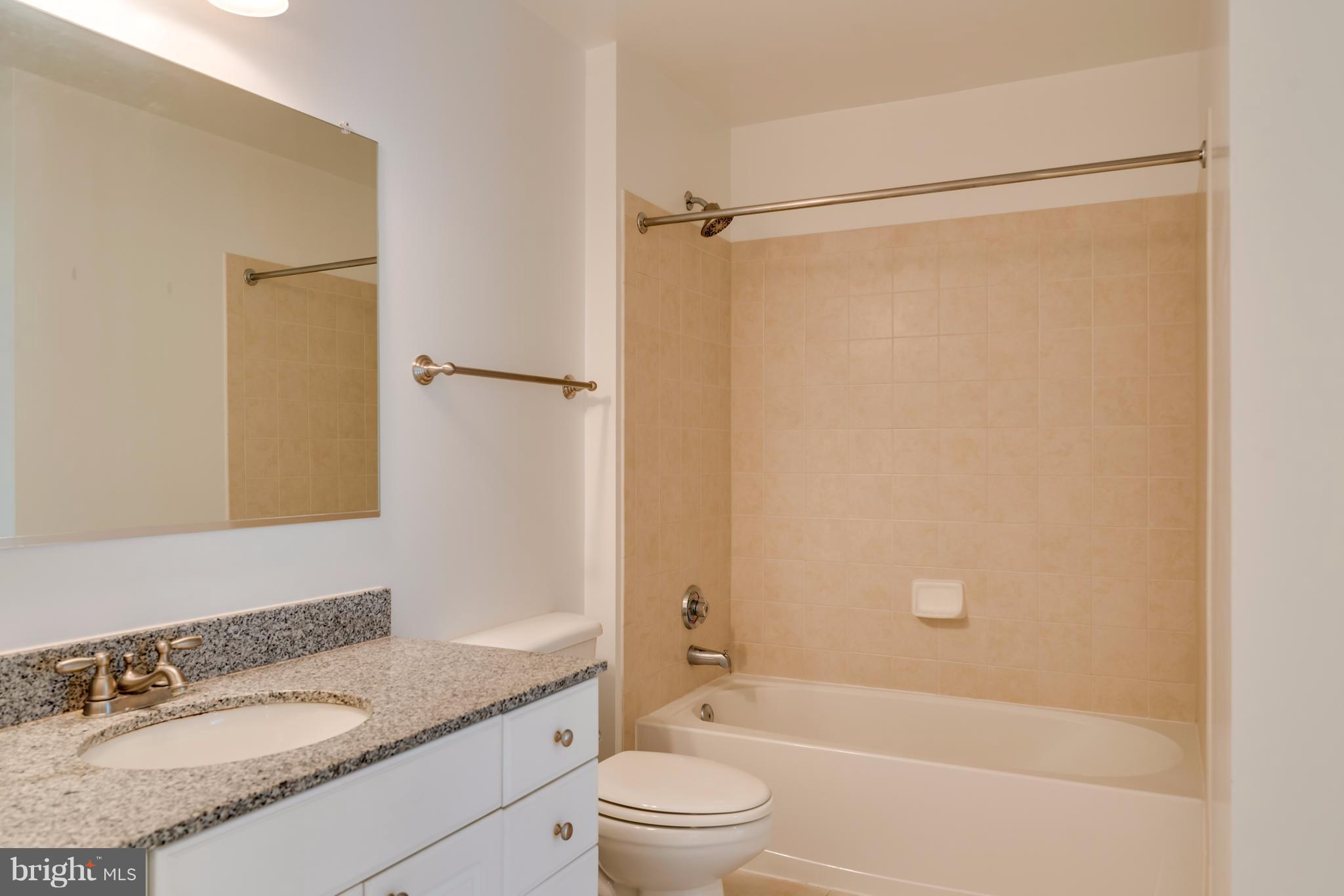 ECLIPSE ON CENTER PARK - Residential Lease