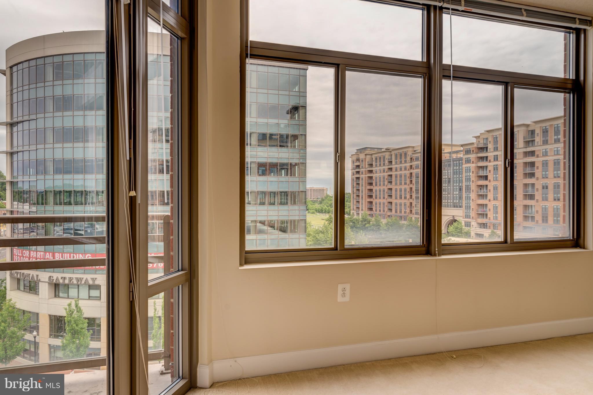 ECLIPSE ON CENTER PARK - Residential Lease