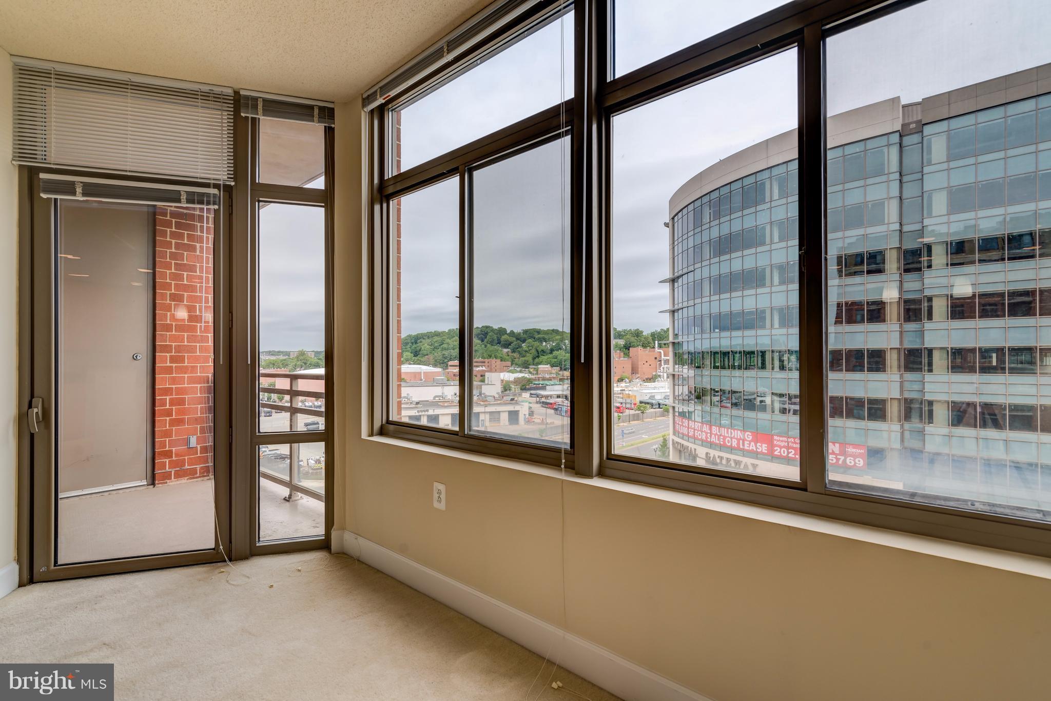 ECLIPSE ON CENTER PARK - Residential Lease