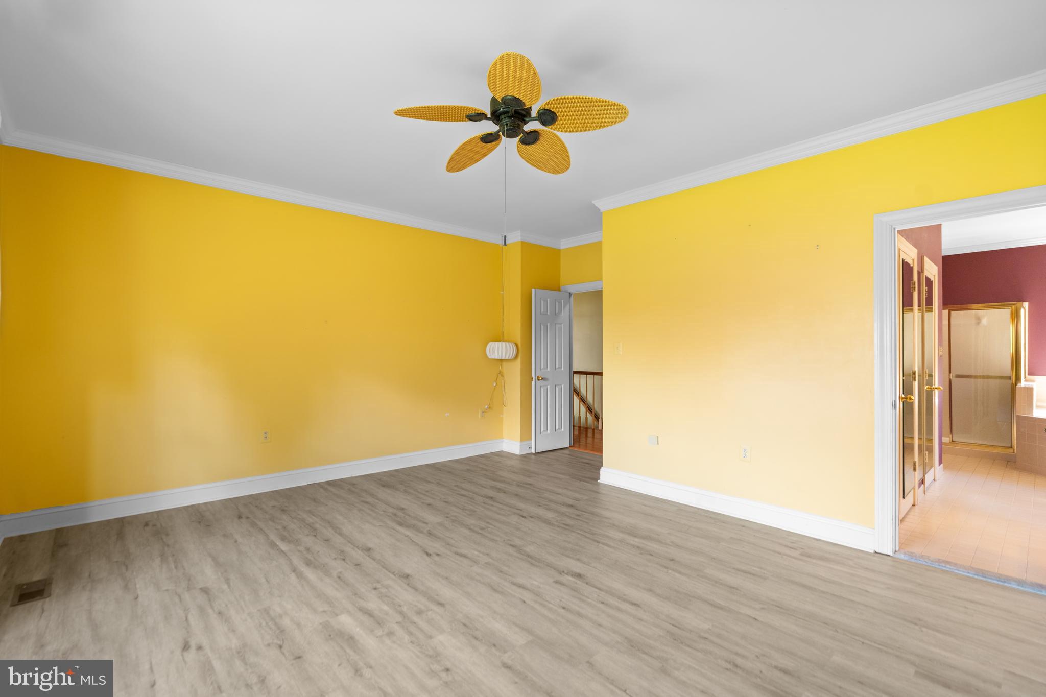 FARMINGTON ON THE GREEN - Residential