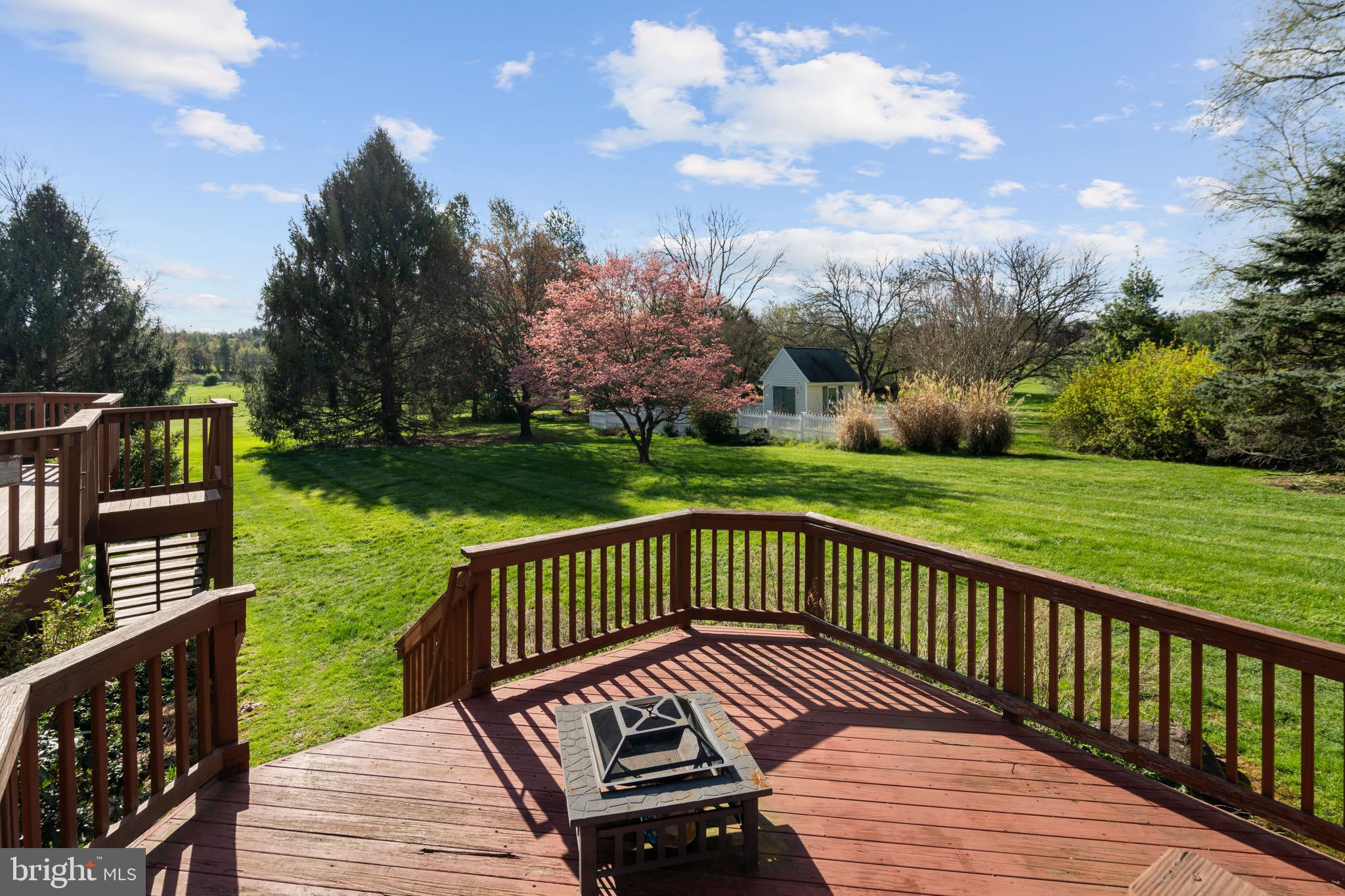 FARMINGTON ON THE GREEN - Residential