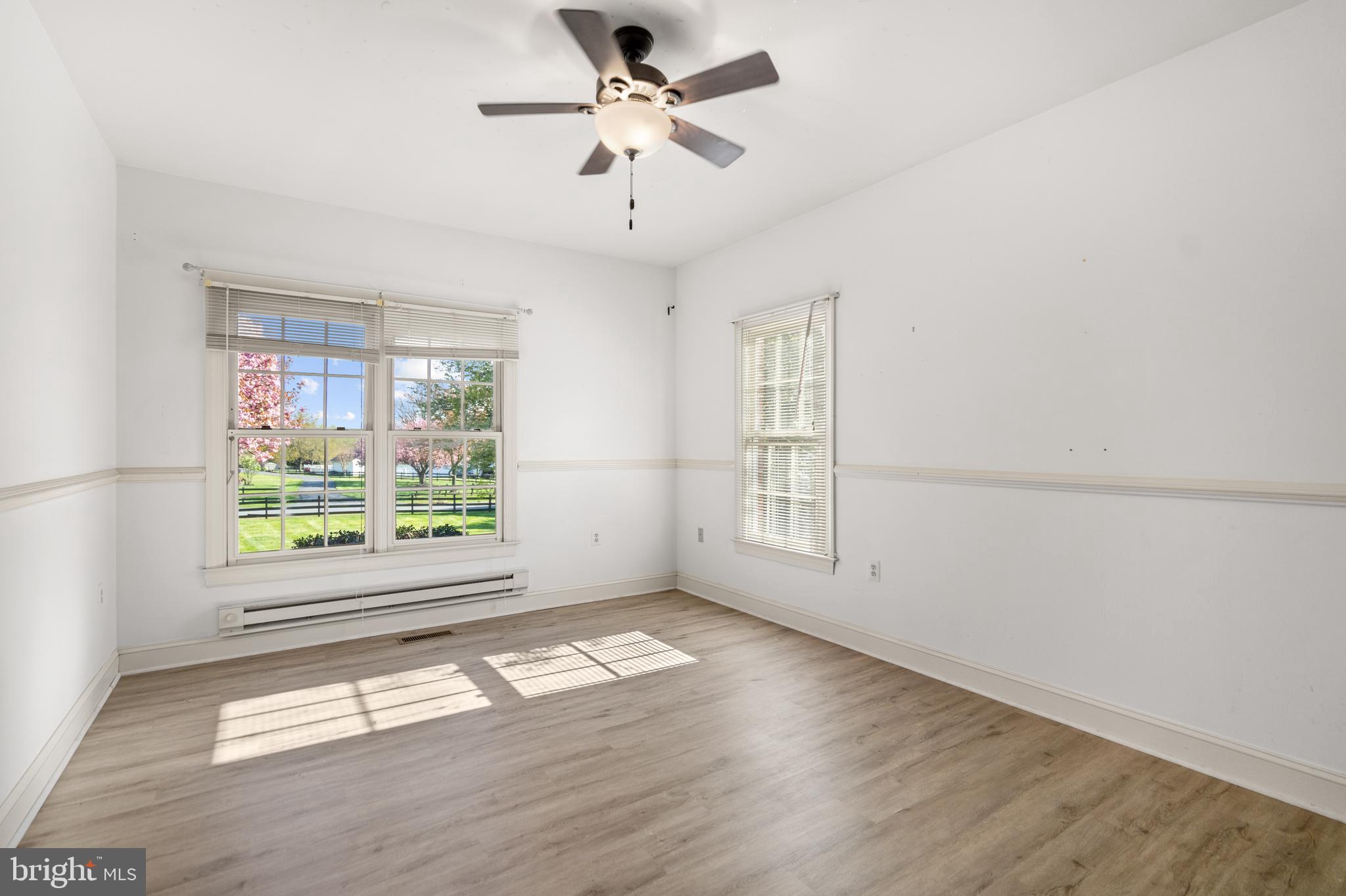 FARMINGTON ON THE GREEN - Residential