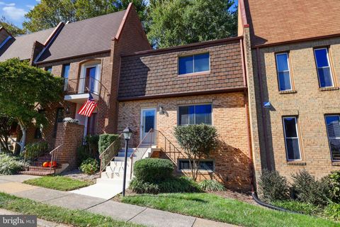 1724 CY COURT VIENNA VA 22182