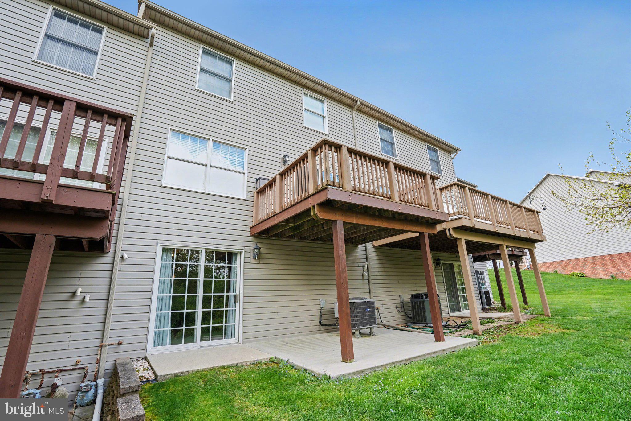 WHELAN CROSSING - Residential