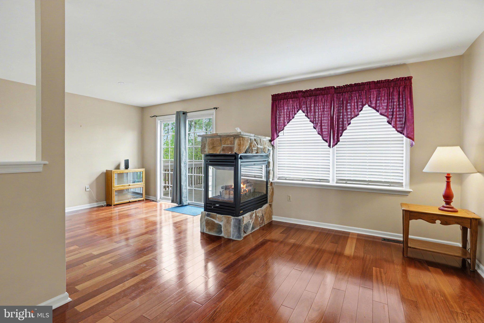 WHELAN CROSSING - Residential