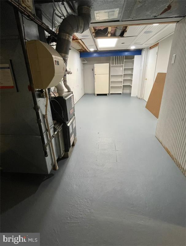 LINDEN HILL VILLAG - Residential