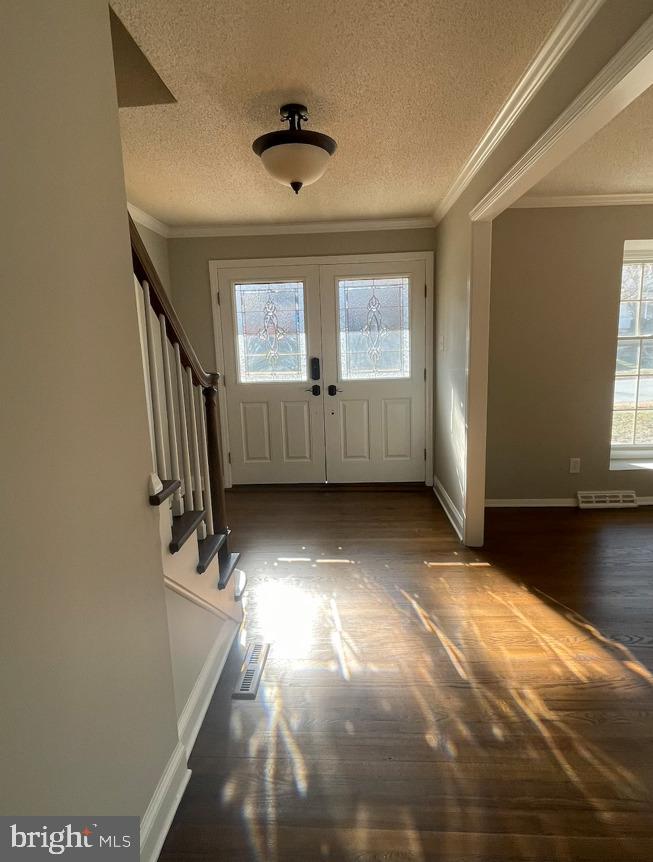 LINDEN HILL VILLAG - Residential