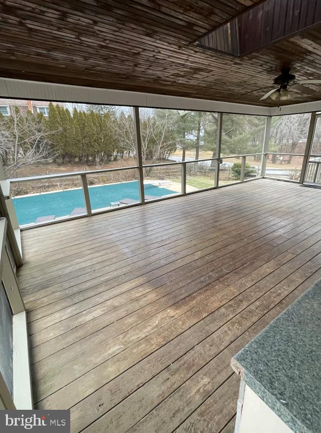 LINDEN HILL VILLAG - Residential