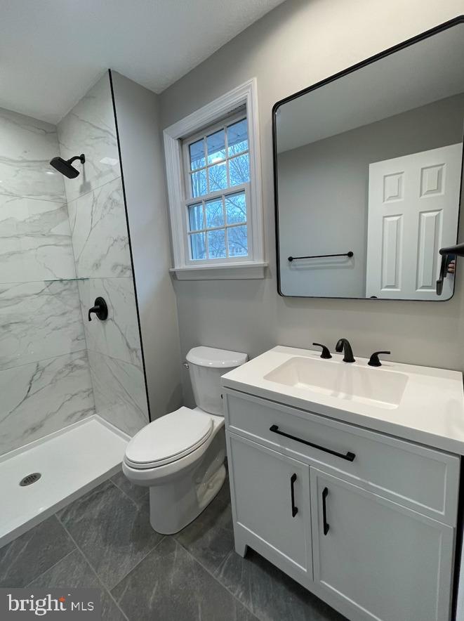 LINDEN HILL VILLAG - Residential