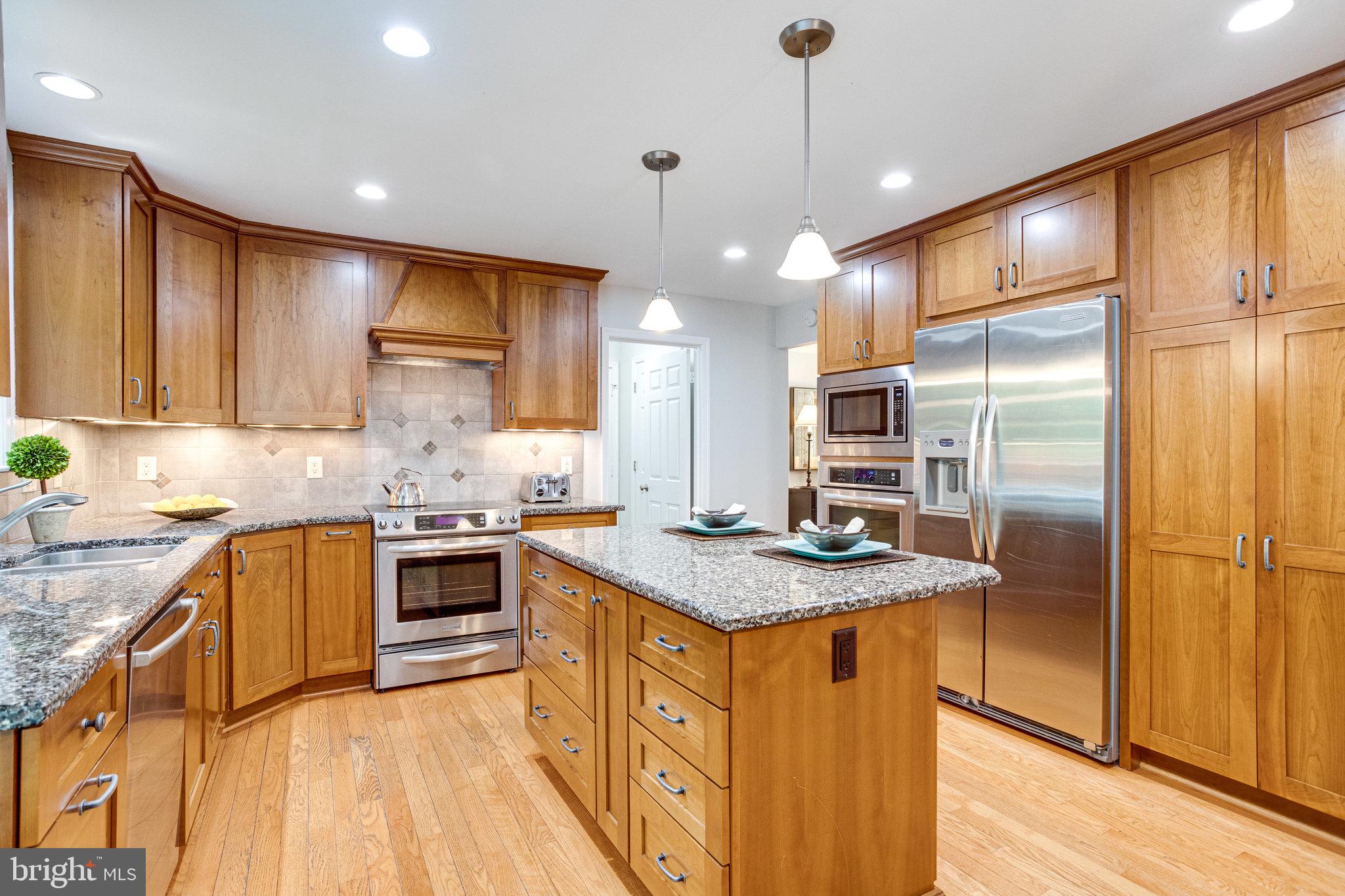 WOLF TRAP WOODS - Residential