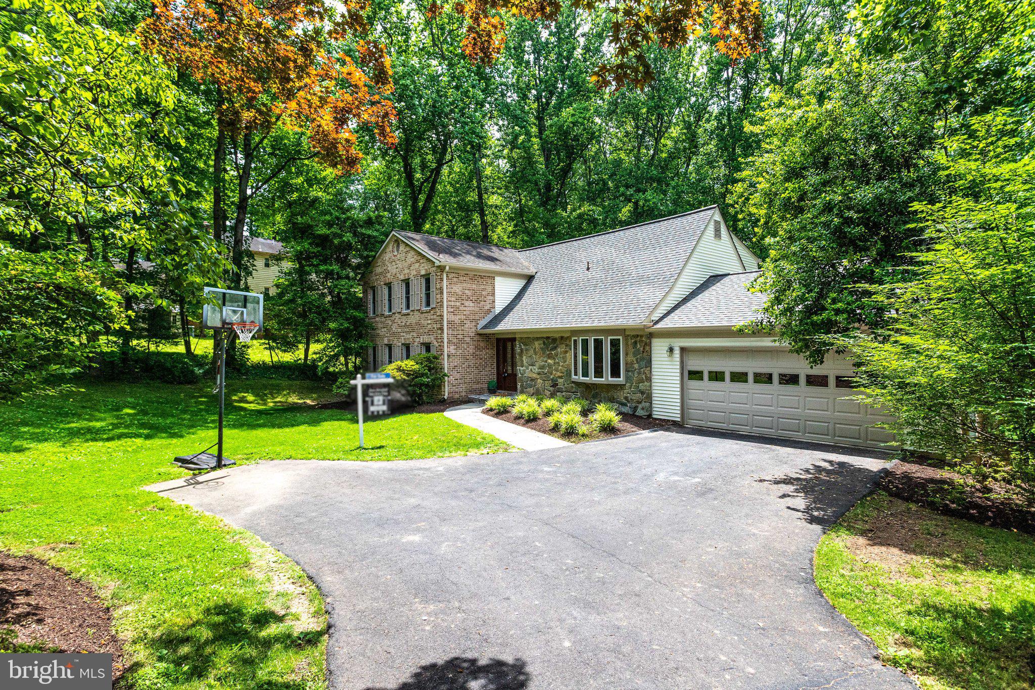 WOLF TRAP WOODS - Residential