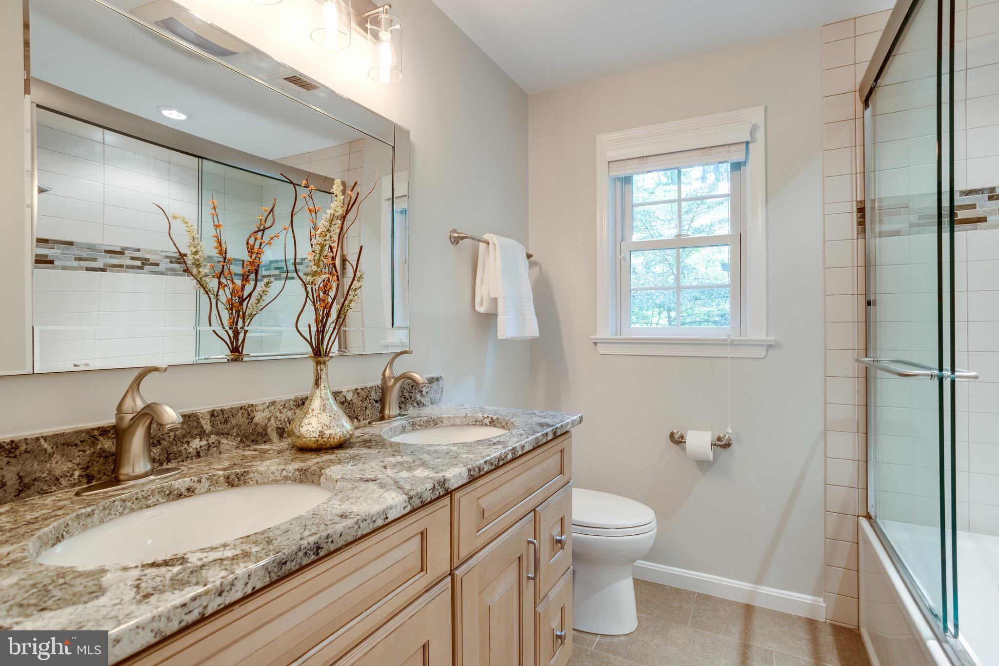 WOLF TRAP WOODS - Residential