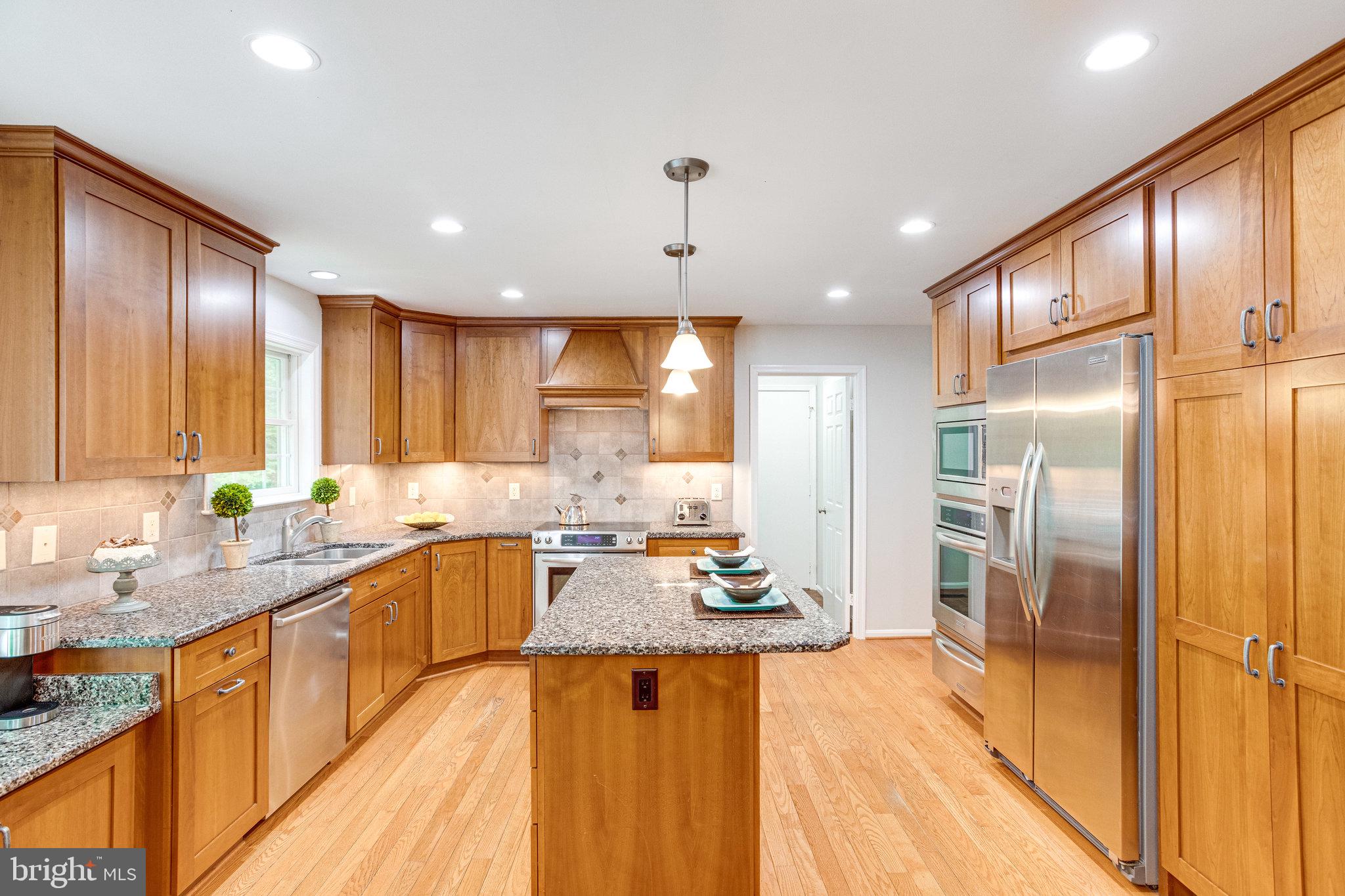 WOLF TRAP WOODS - Residential