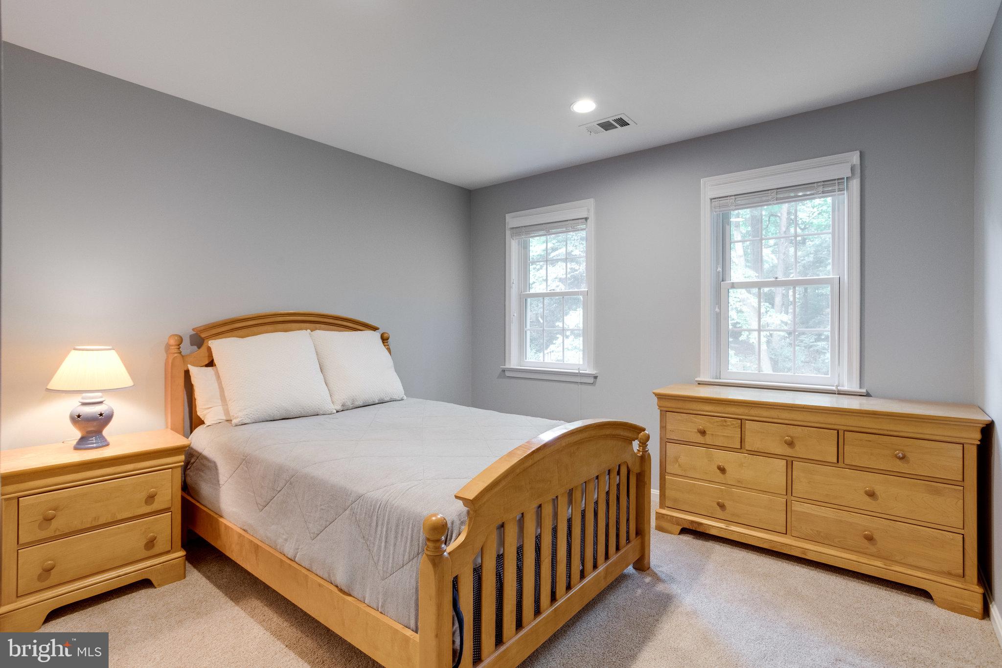 WOLF TRAP WOODS - Residential