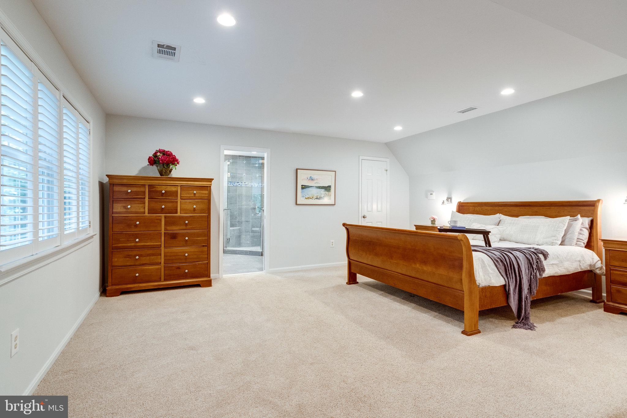 WOLF TRAP WOODS - Residential