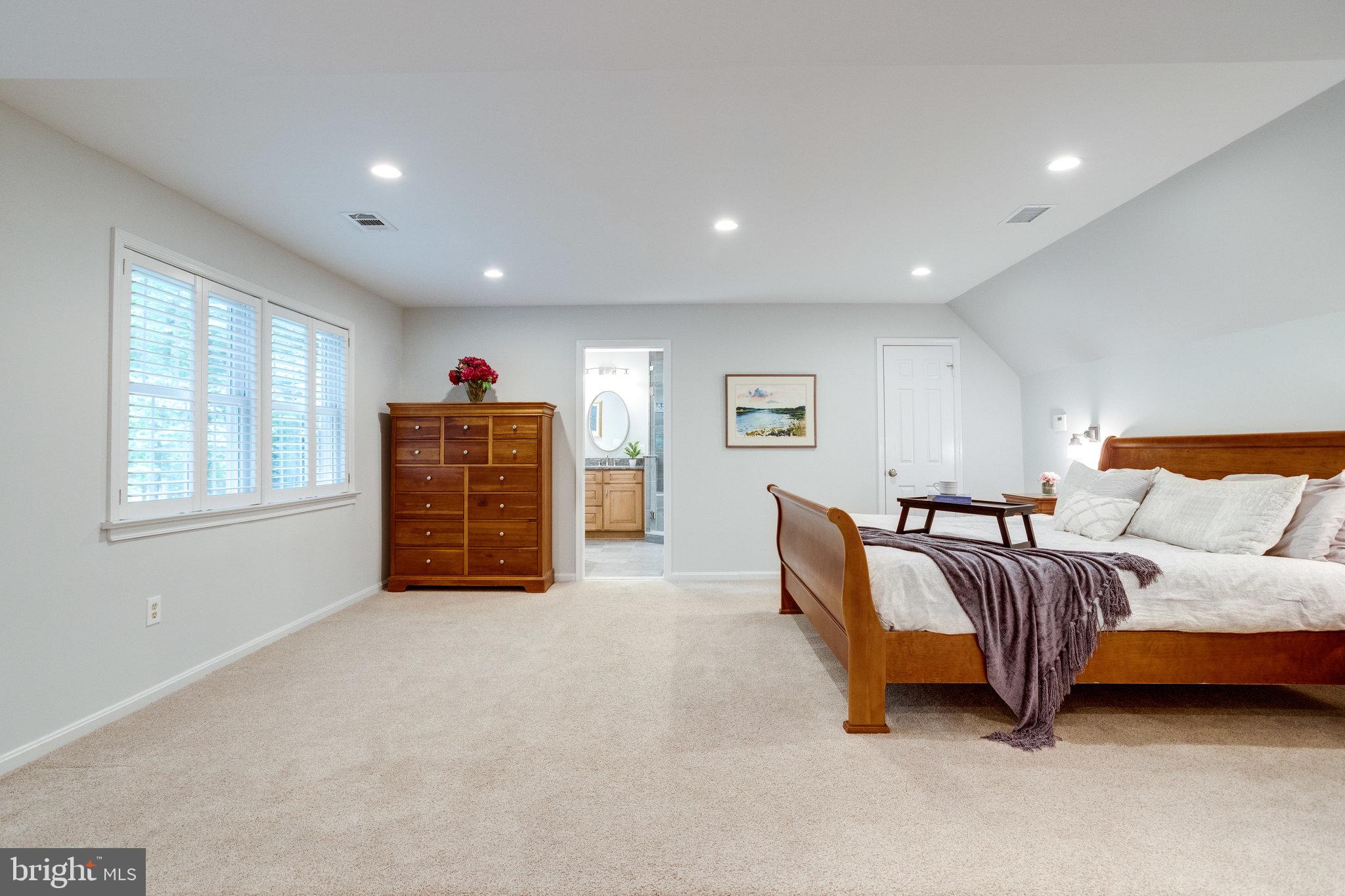 WOLF TRAP WOODS - Residential