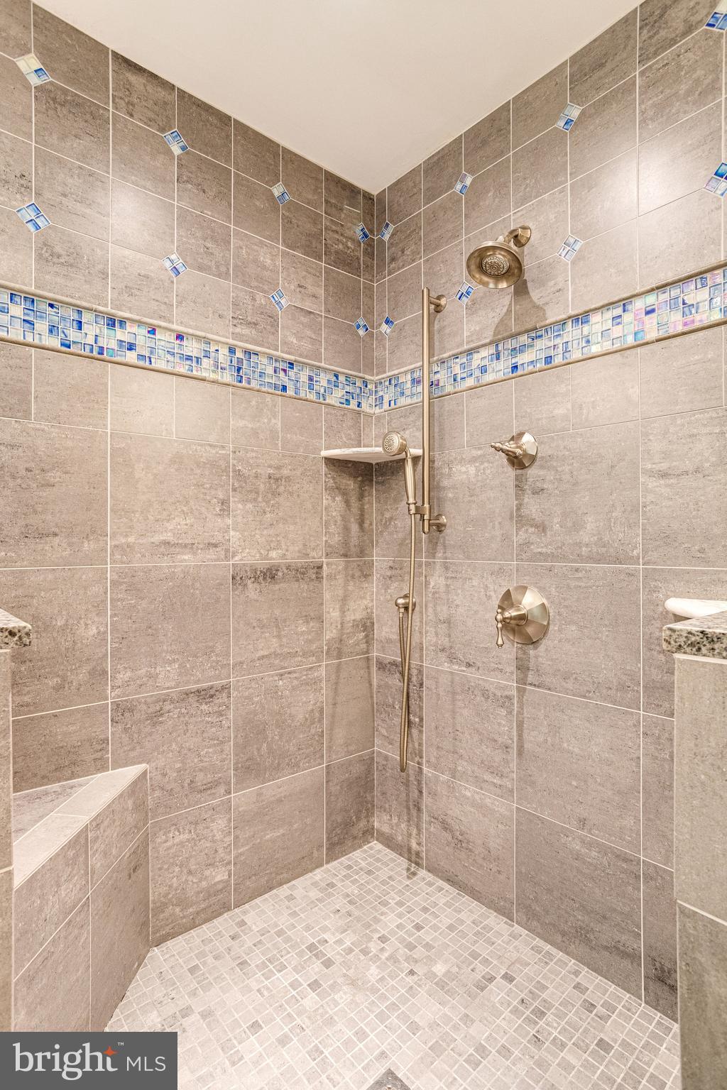 WOLF TRAP WOODS - Residential