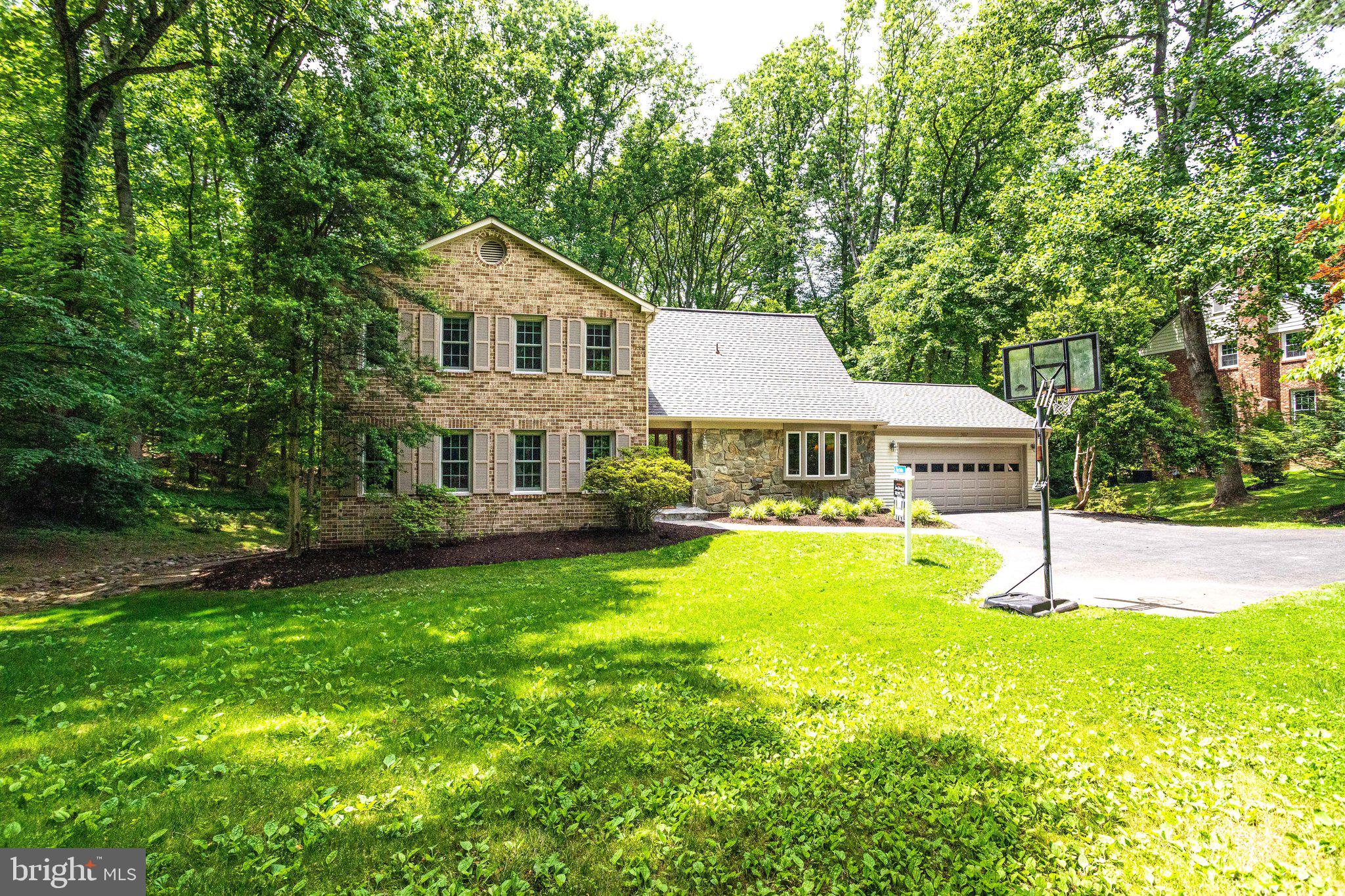 WOLF TRAP WOODS - Residential