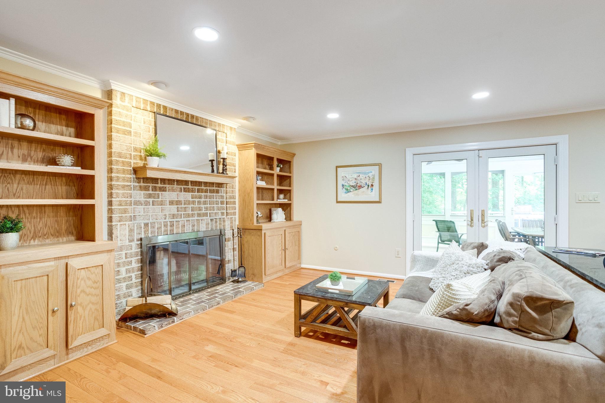 WOLF TRAP WOODS - Residential