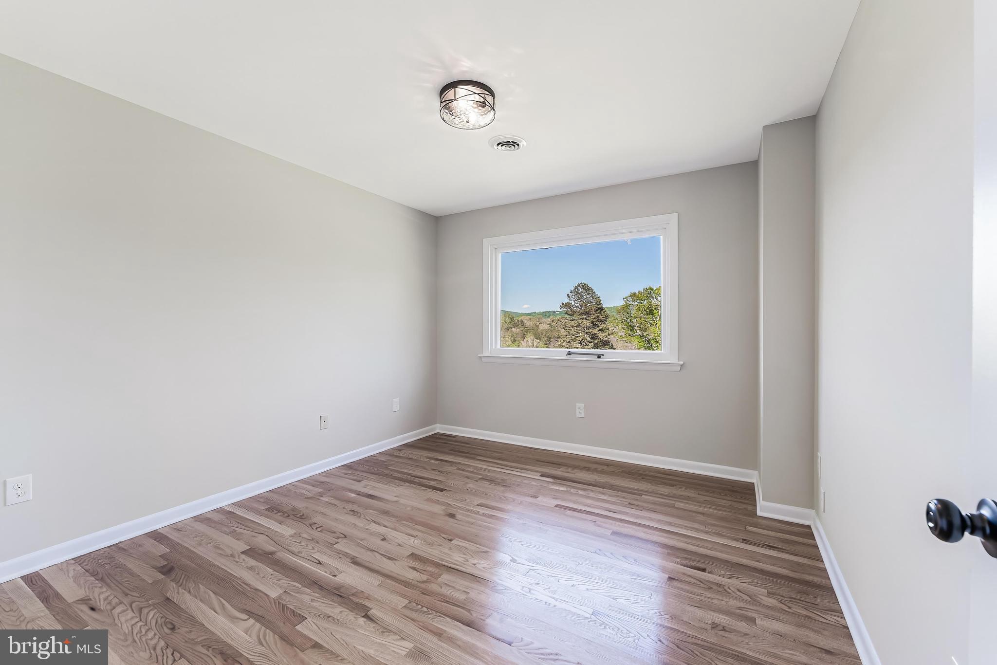MARSHALL, VA - Residential