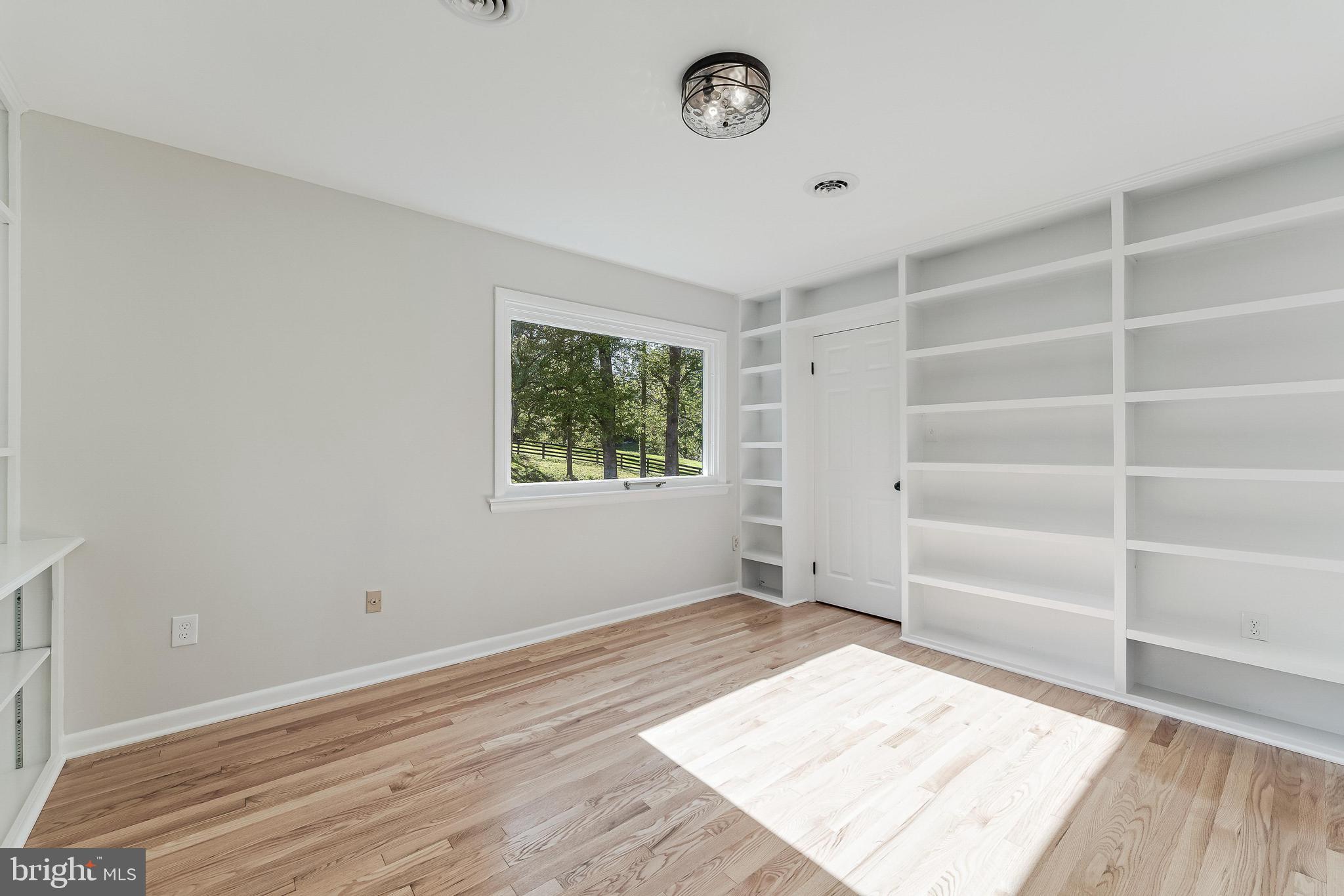 MARSHALL, VA - Residential