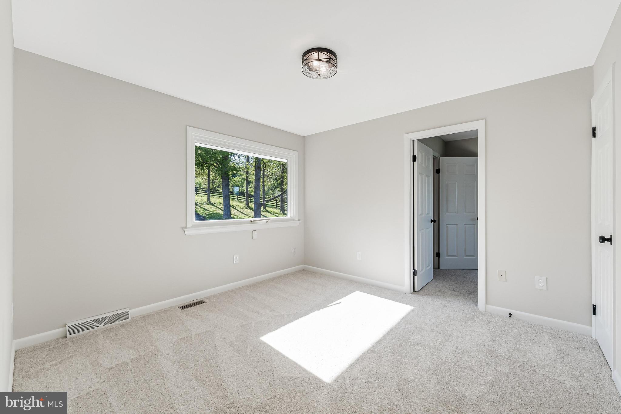 MARSHALL, VA - Residential