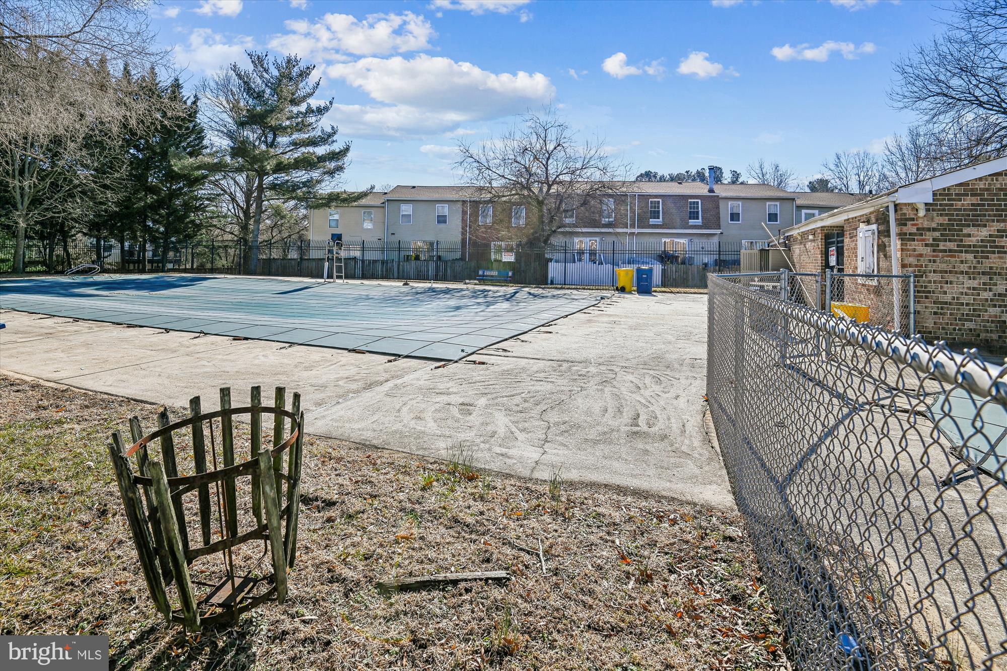 SPRING MEADOWS CONDO - Residential