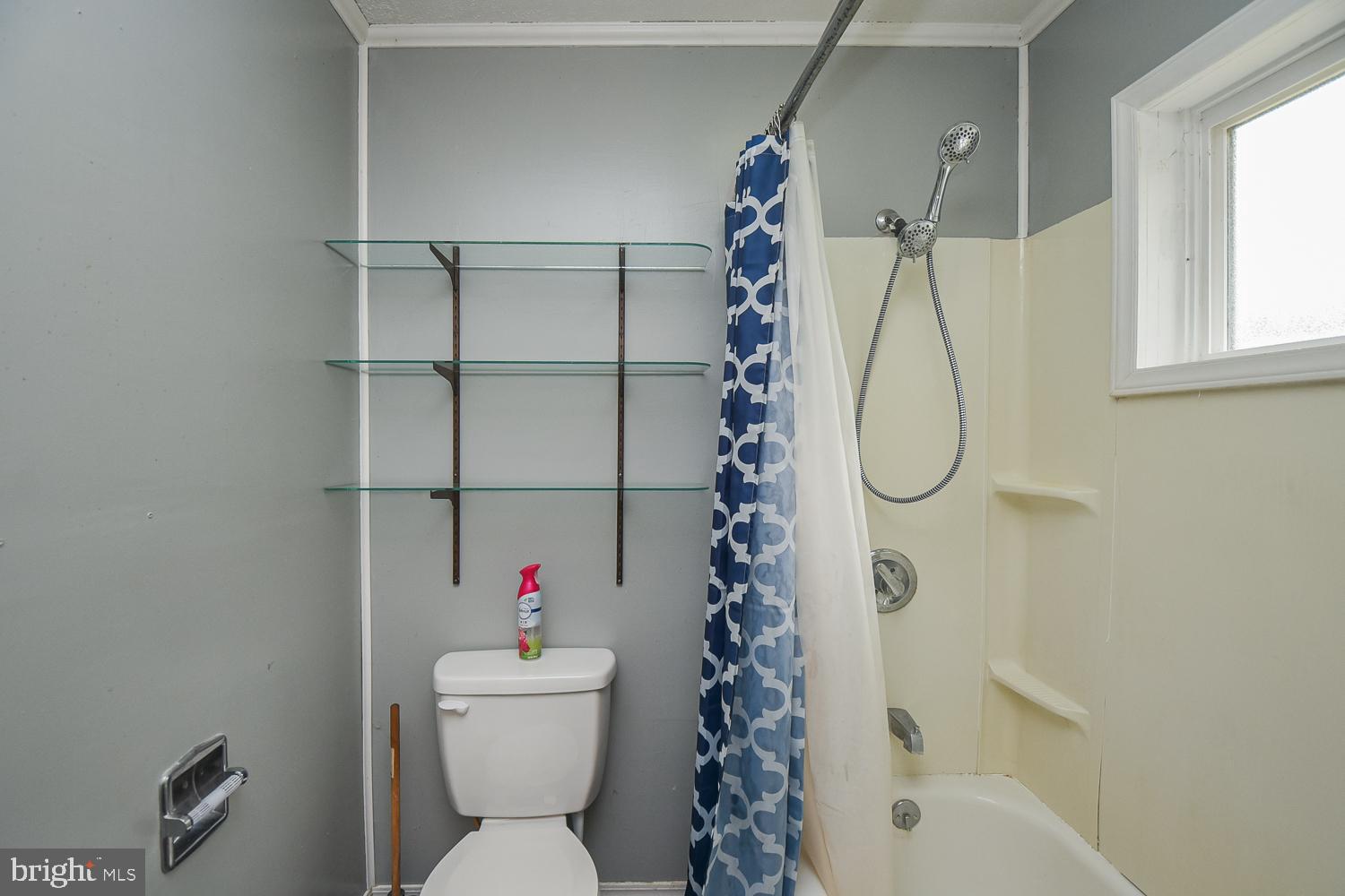 WINDY HILL - Residential