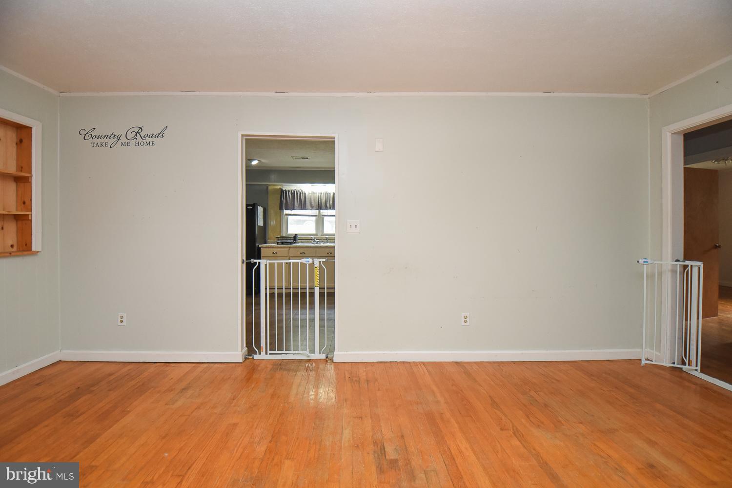 WINDY HILL - Residential