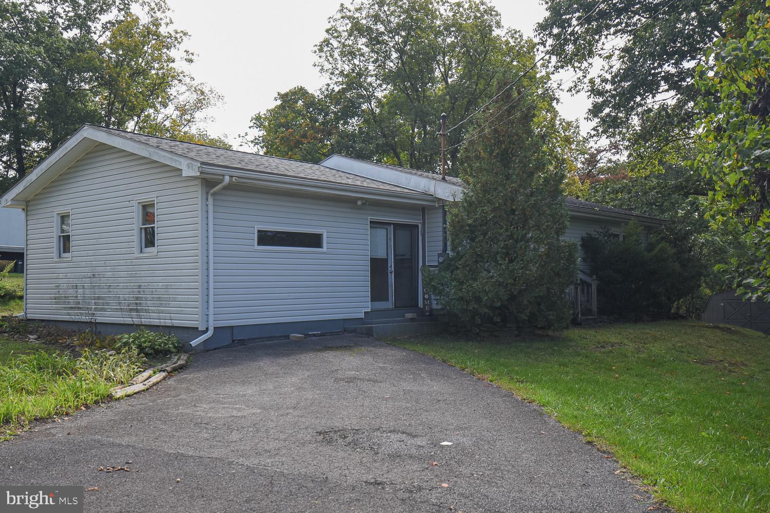 WINDY HILL - Residential