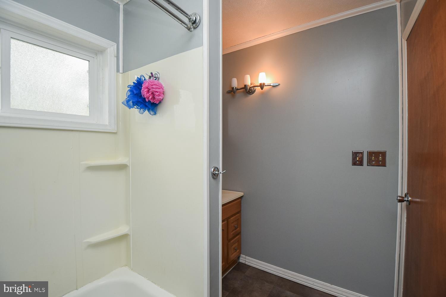 WINDY HILL - Residential