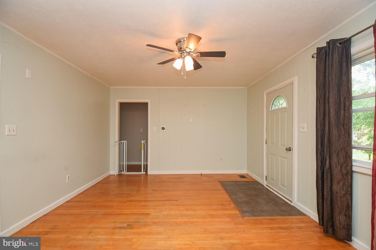 WINDY HILL - Residential