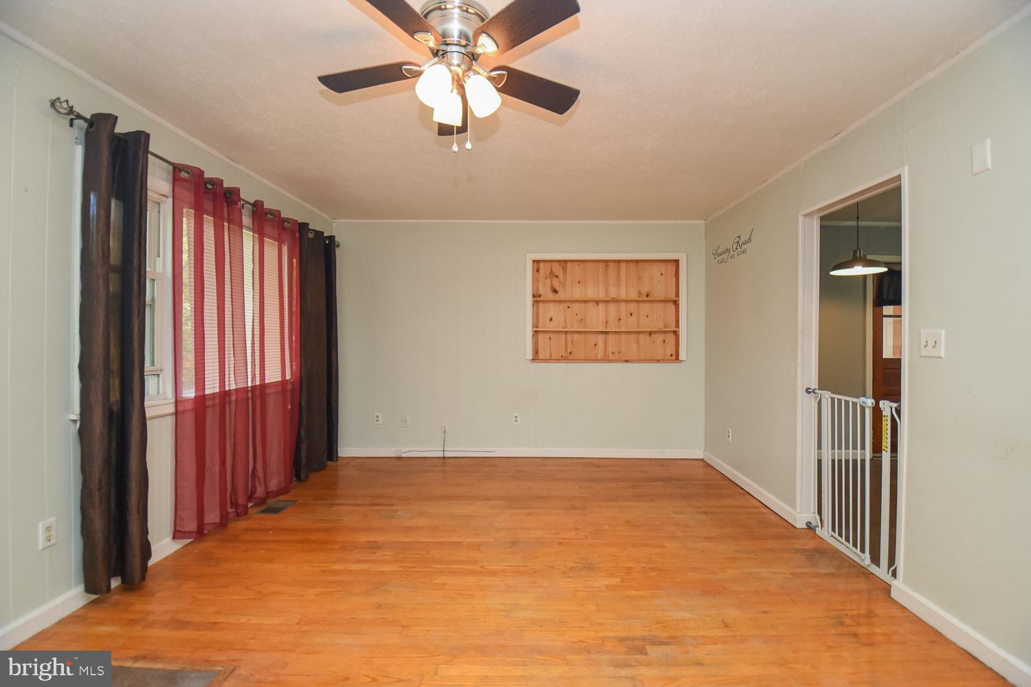 WINDY HILL - Residential