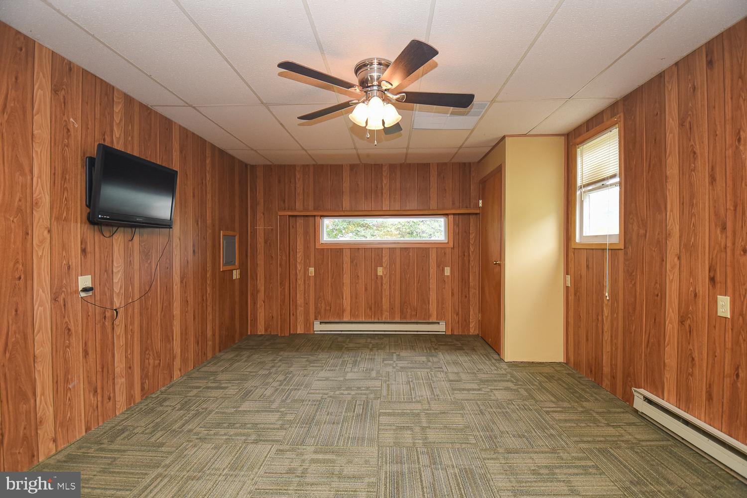 WINDY HILL - Residential