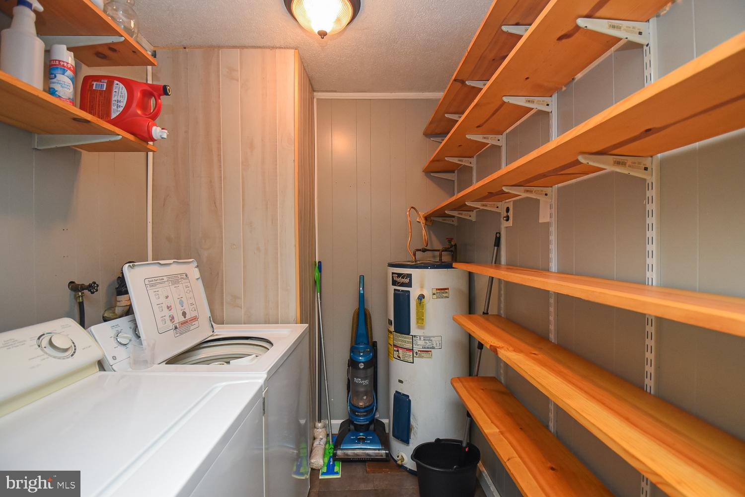 WINDY HILL - Residential