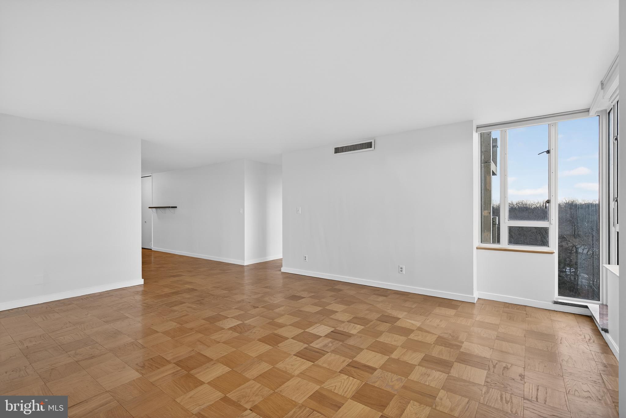 LAKE ANNE OF RESTON - Residential