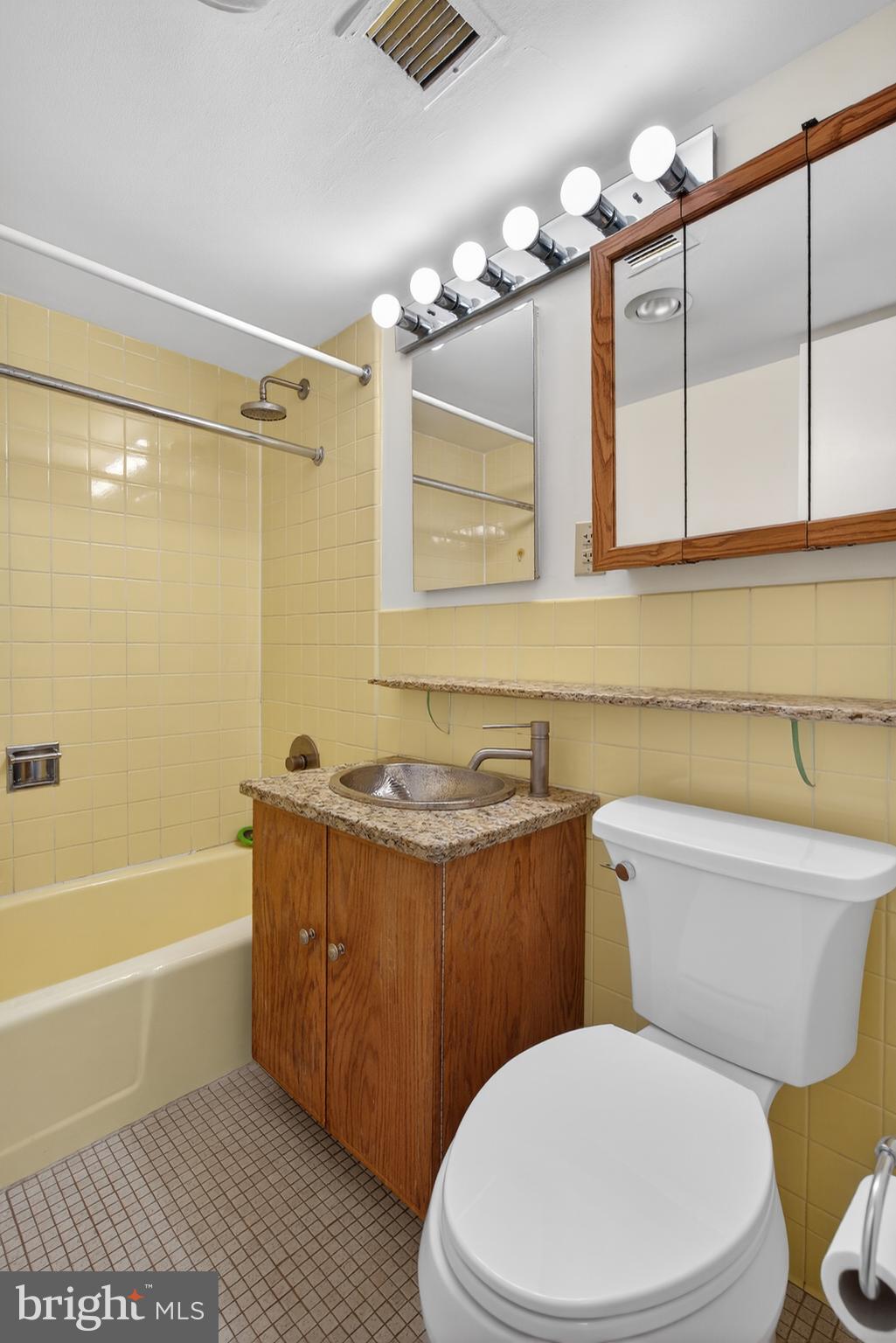 LAKE ANNE OF RESTON - Residential