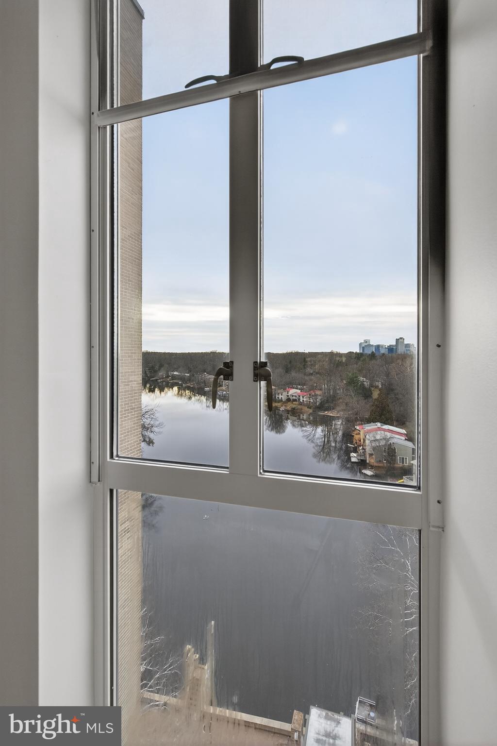 LAKE ANNE OF RESTON - Residential