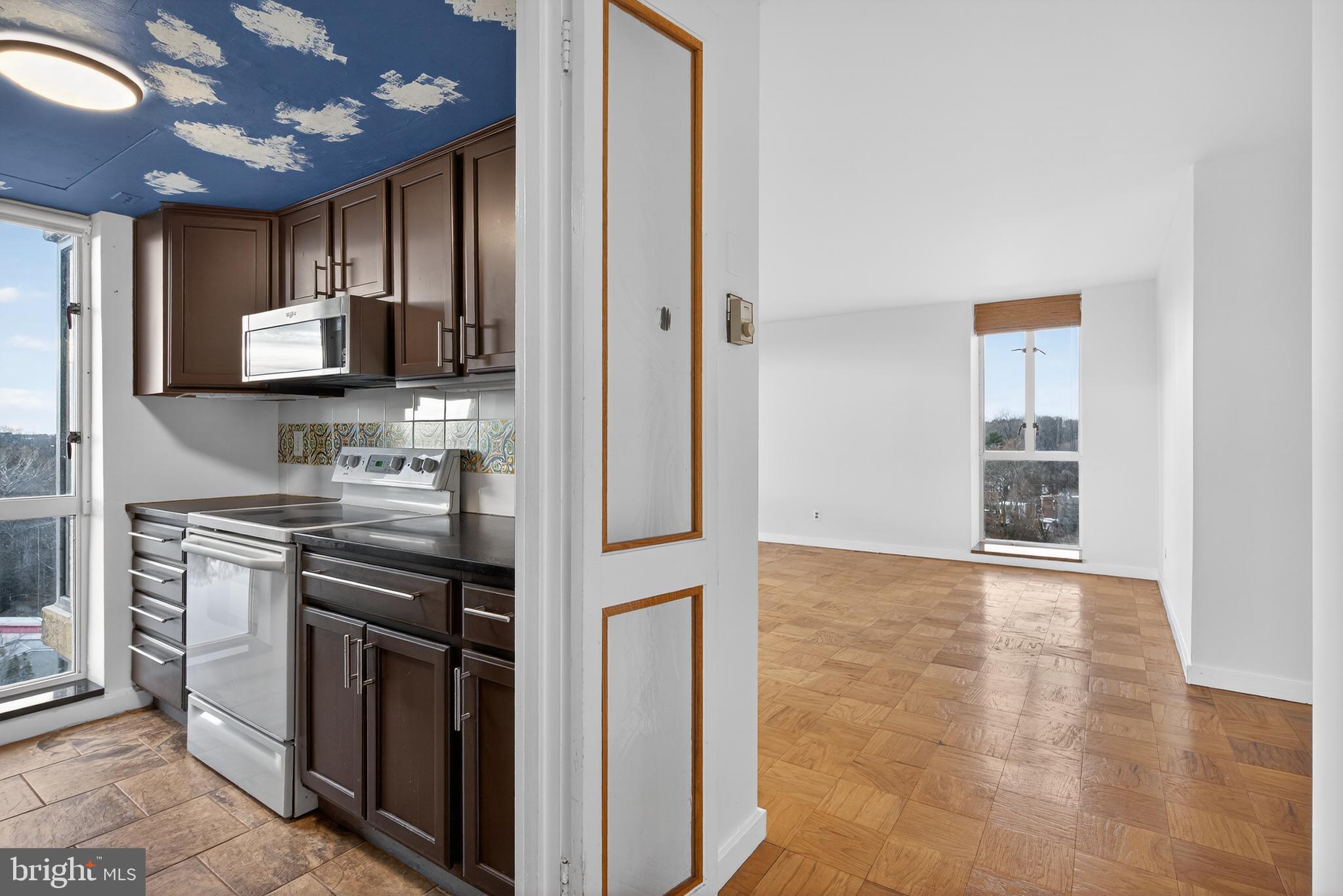 LAKE ANNE OF RESTON - Residential