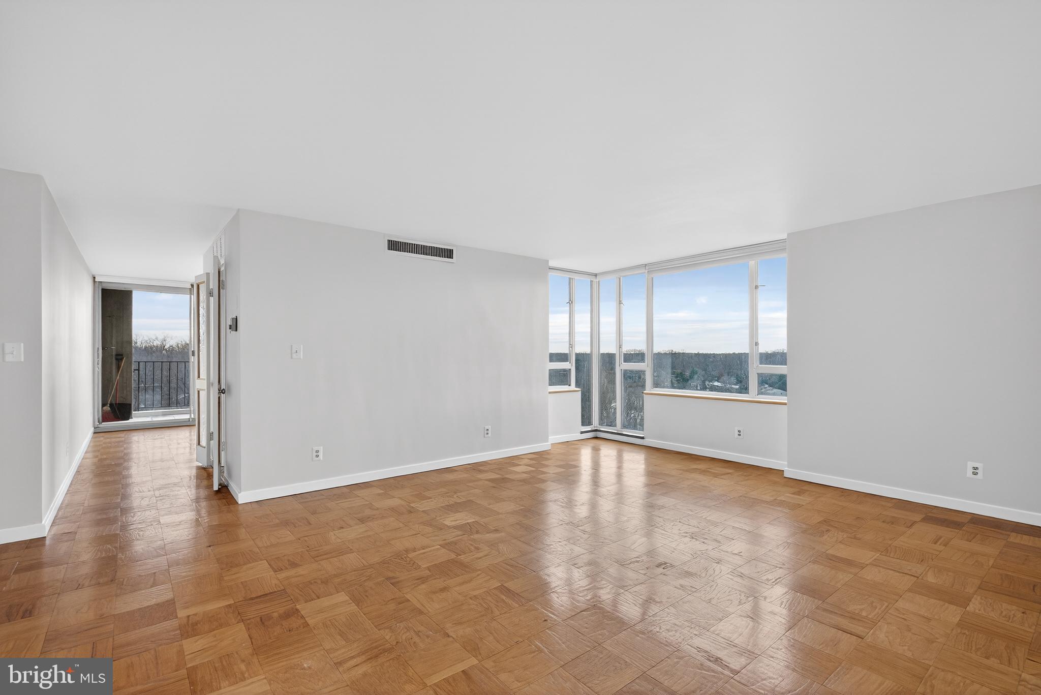 LAKE ANNE OF RESTON - Residential