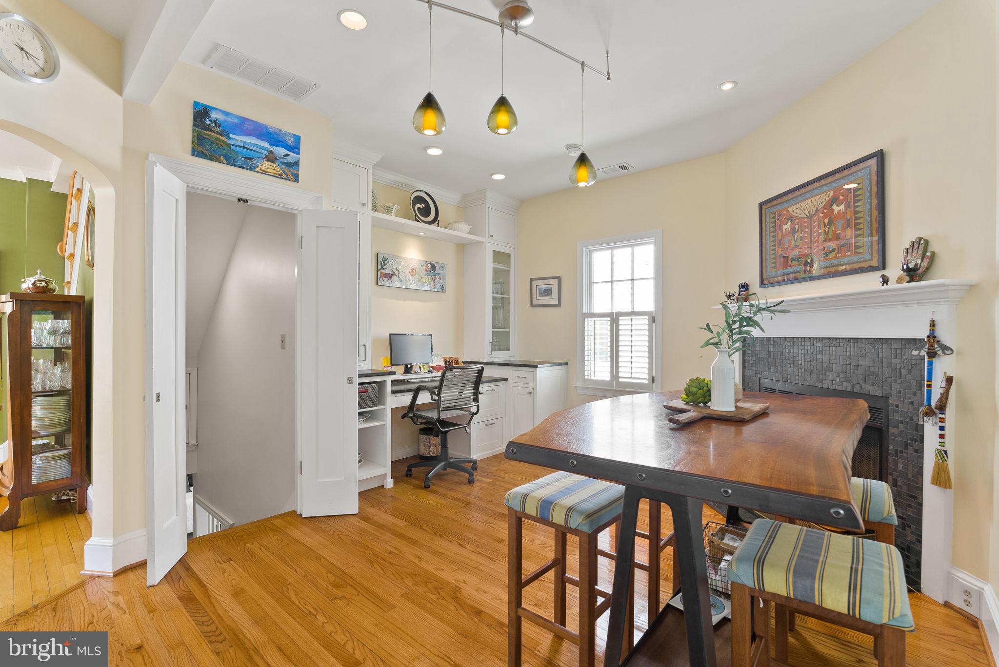 MOUNT VERNON PARK - Residential