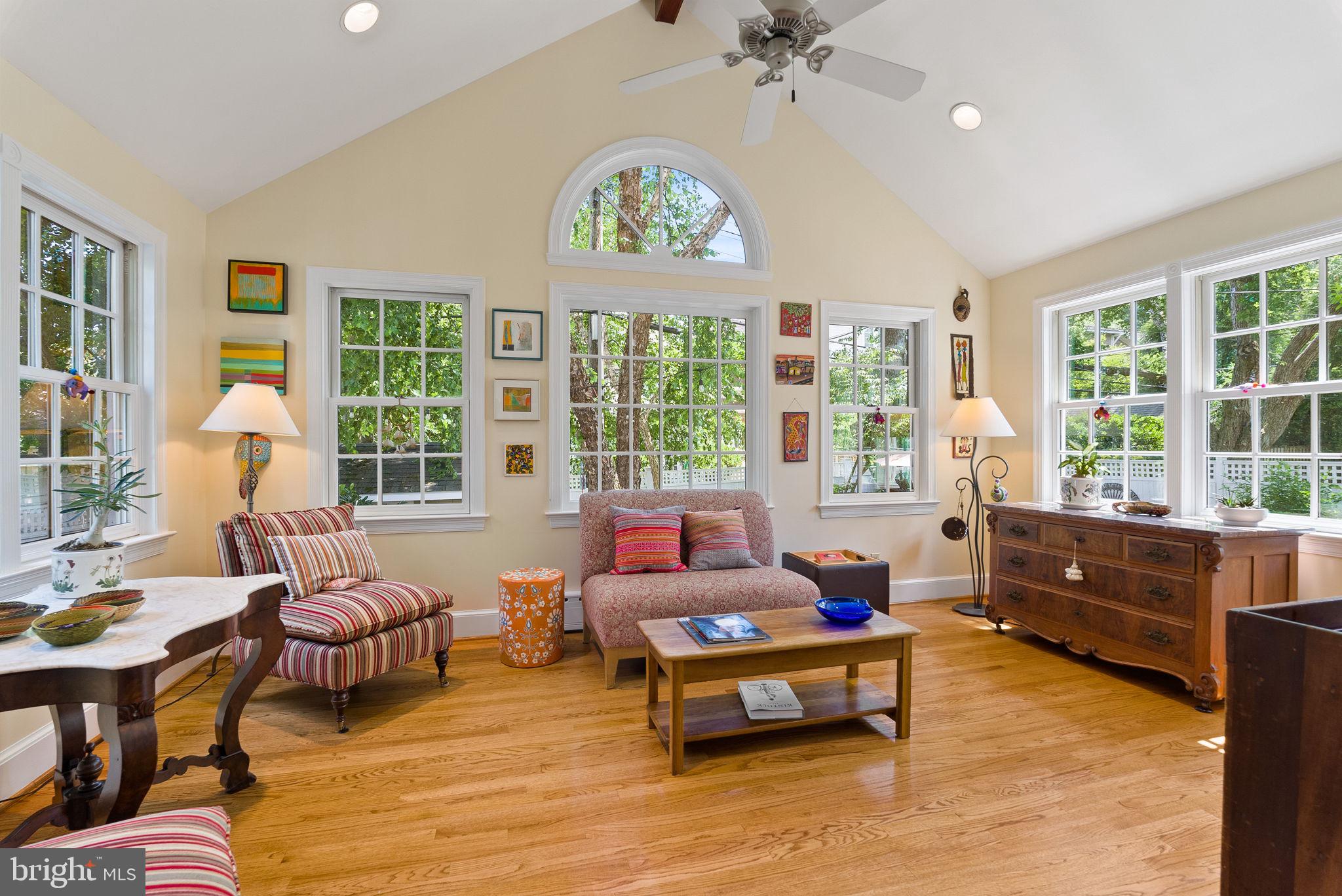 MOUNT VERNON PARK - Residential