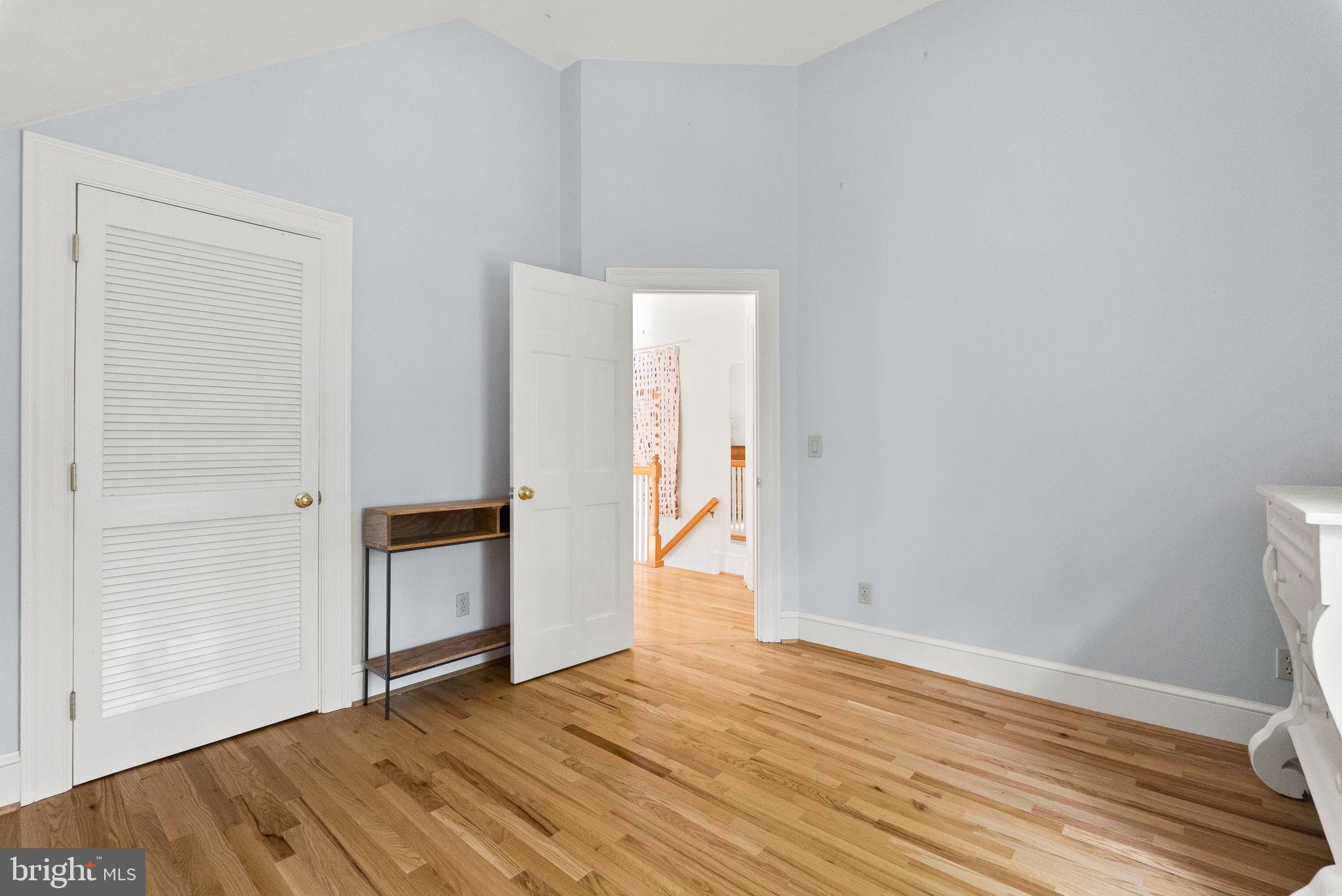 MOUNT VERNON PARK - Residential