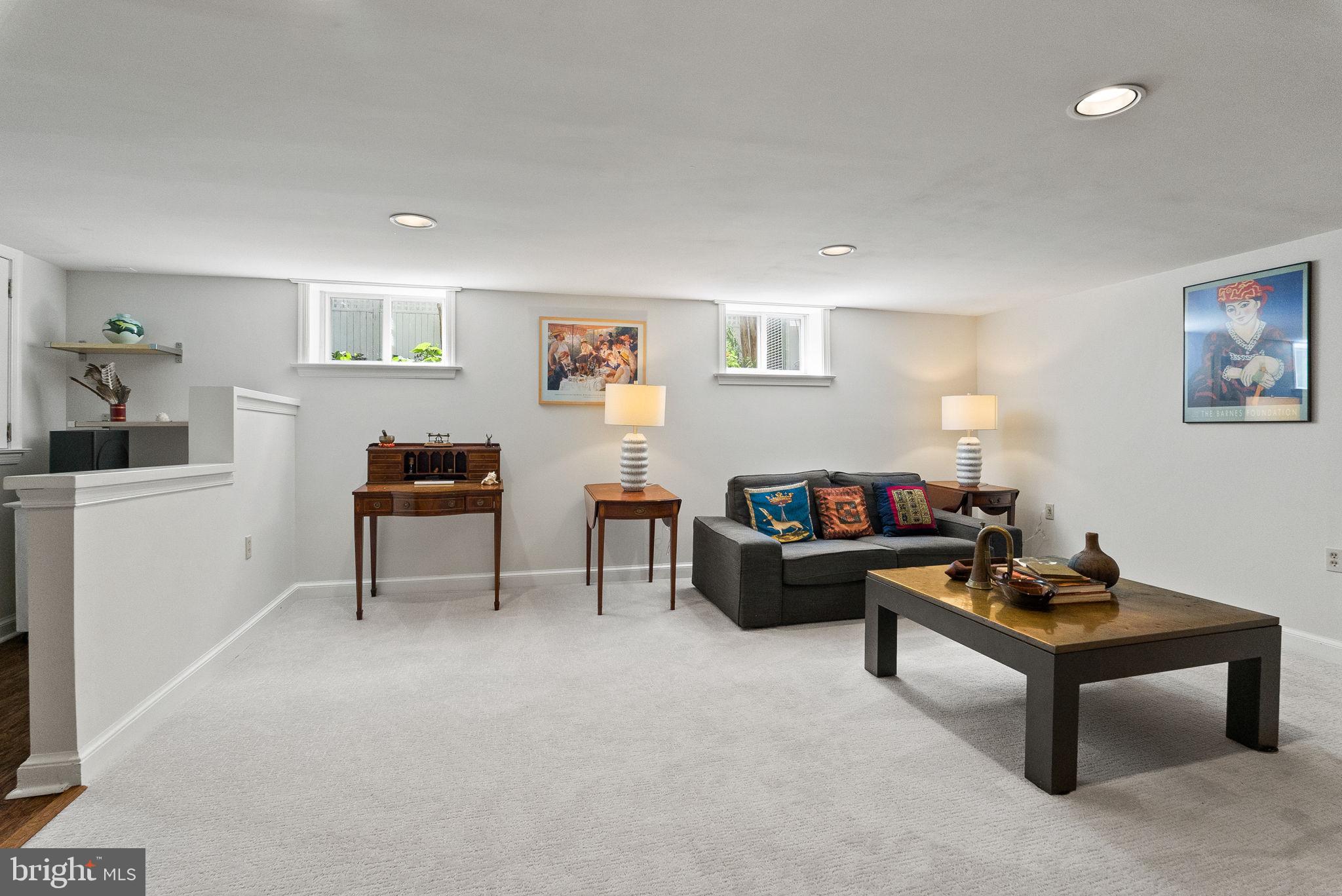 MOUNT VERNON PARK - Residential