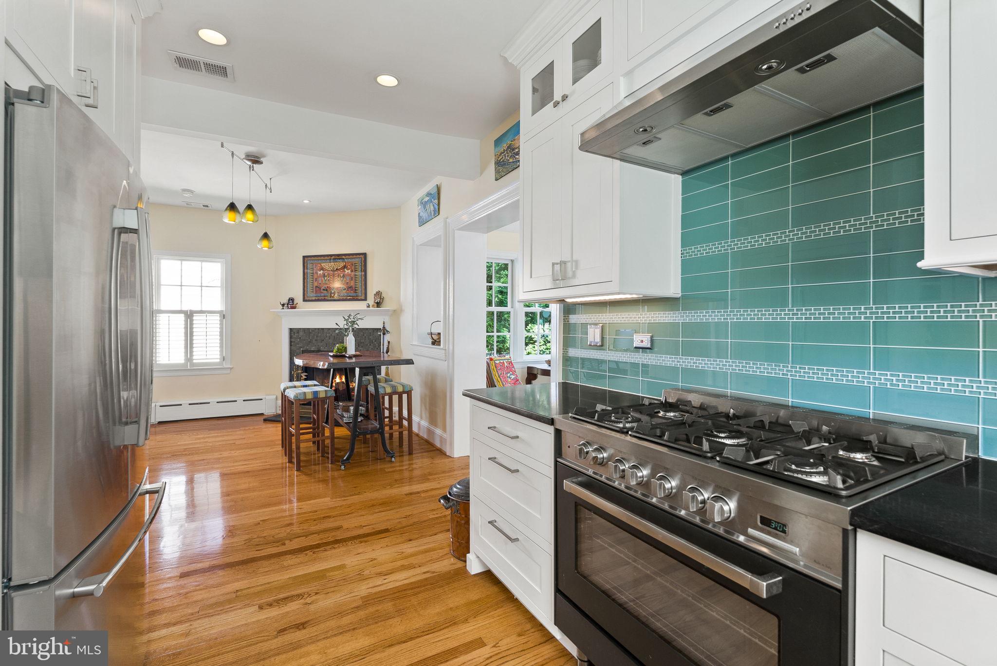 MOUNT VERNON PARK - Residential