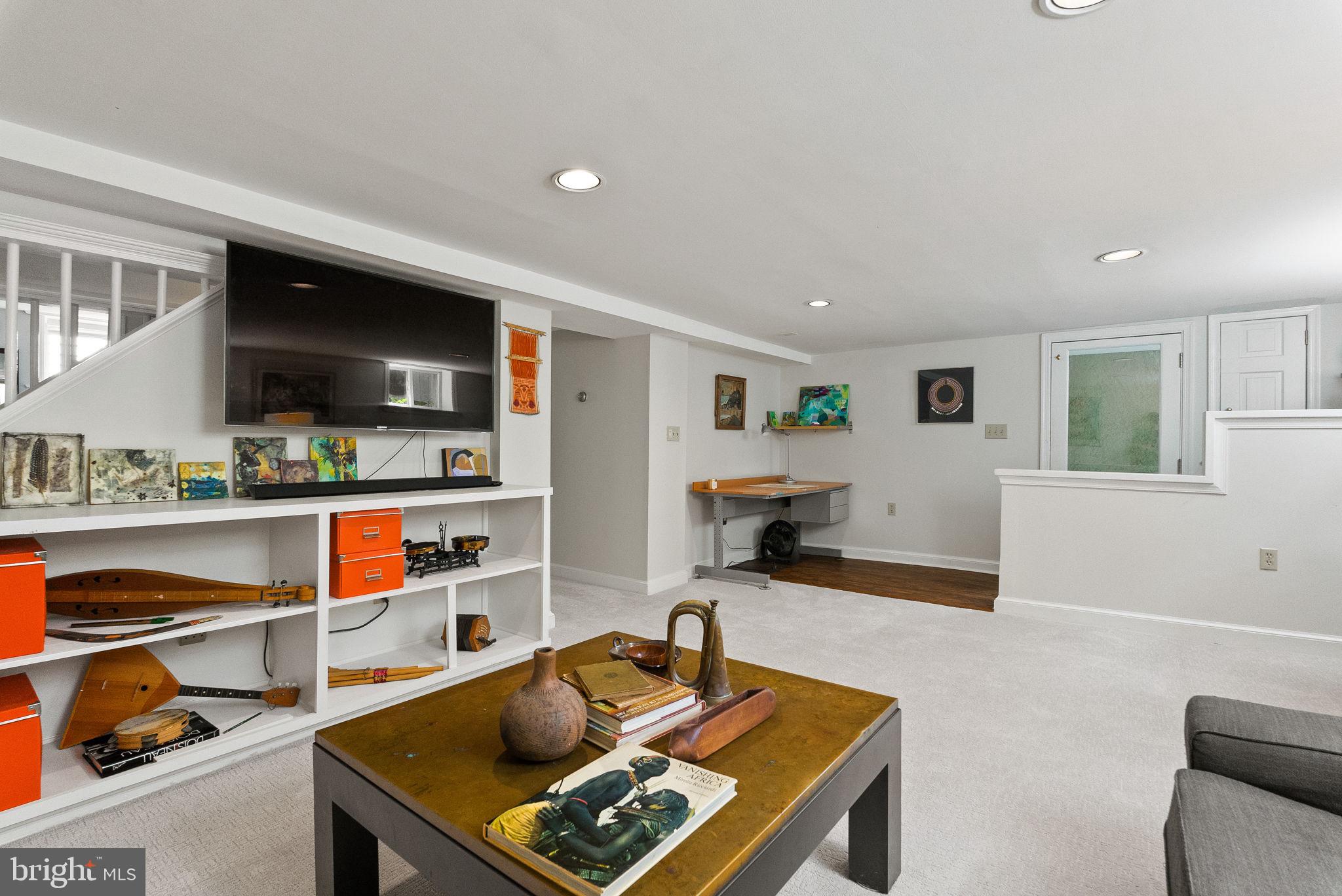 MOUNT VERNON PARK - Residential