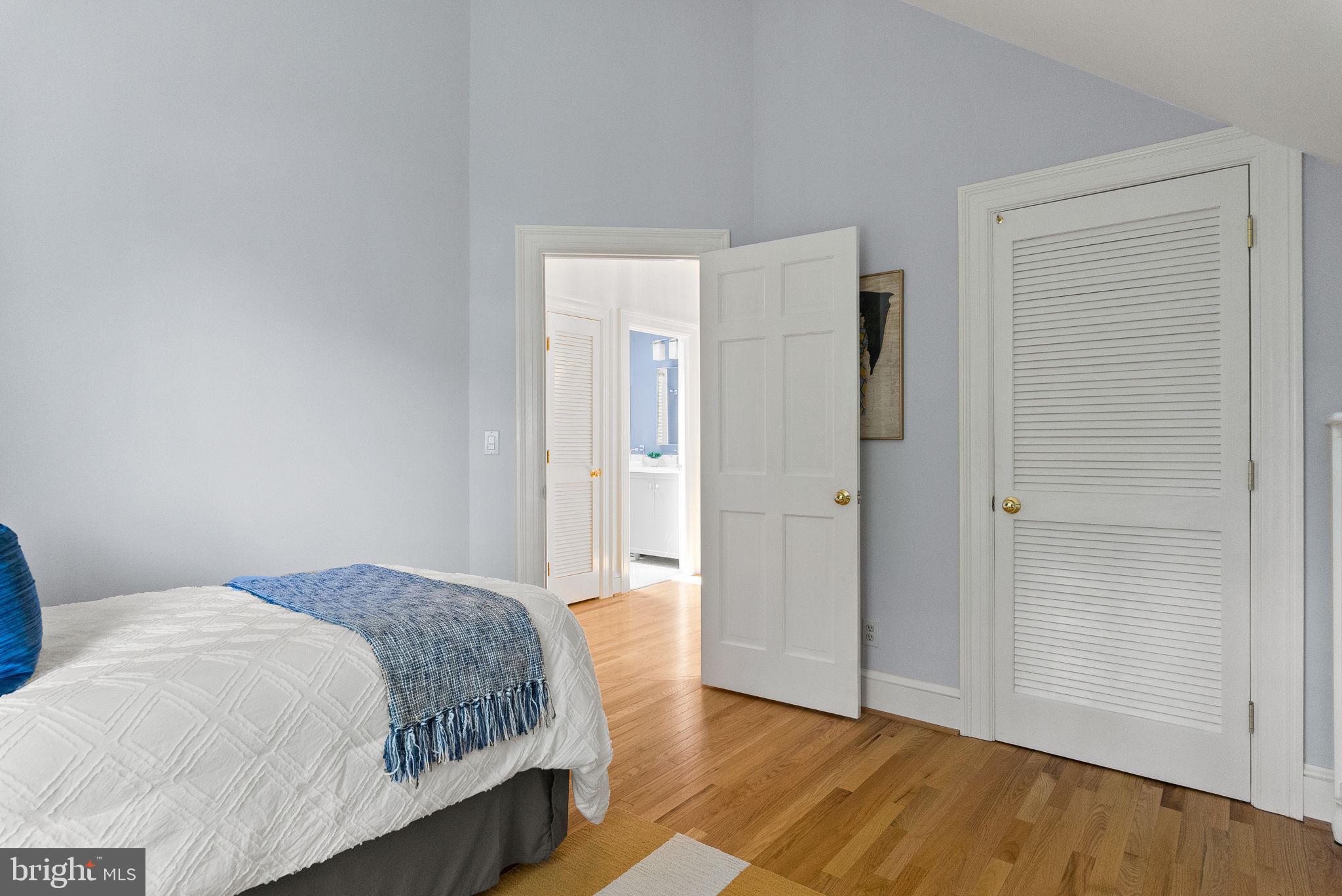 MOUNT VERNON PARK - Residential